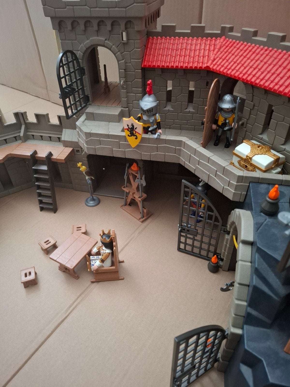 Foto 5 van Playmobil Kasteel van de Leeuwenridders 4865 met extra's