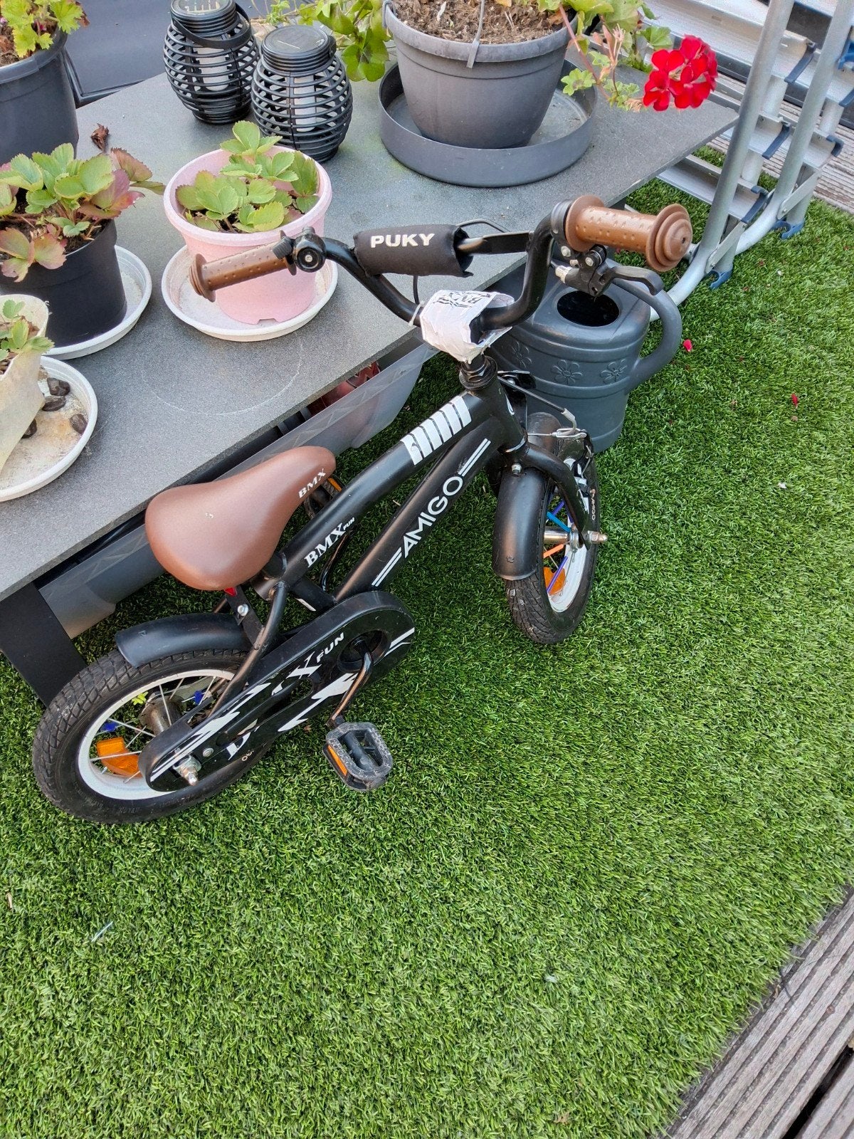 Amigo BMX kinderfiets - Zwart, 10 inch, Fietsen en Brommers, Ophalen, Terugtraprem, Zijwieltjes, Gebruikt