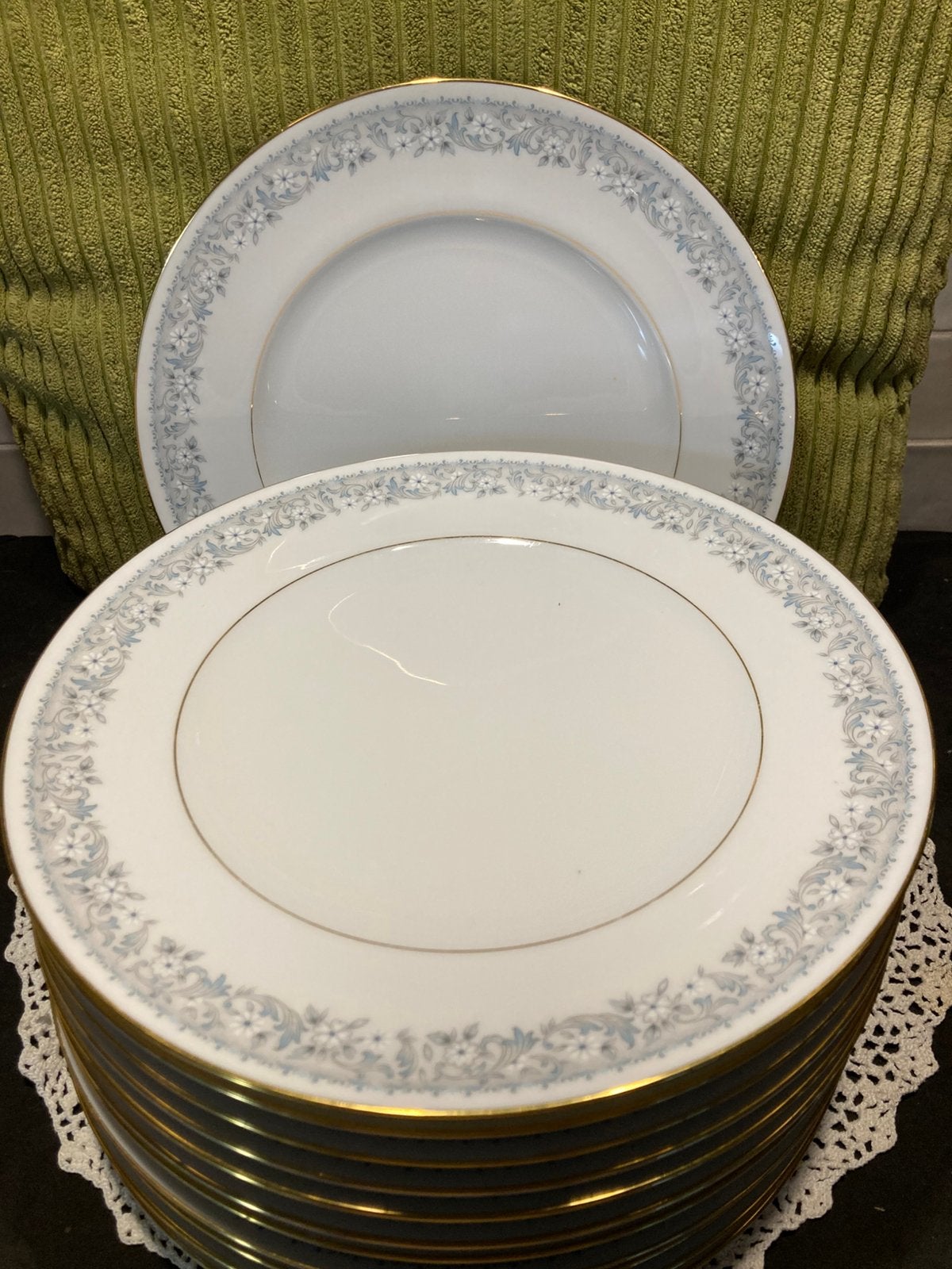 Dinerbord Noritake Iona (050526b), Ophalen of Verzenden, Zo goed als nieuw, Bord(en), Overige stijlen