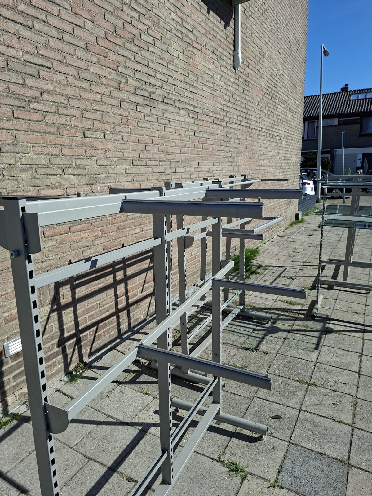Robuuste metalen displayrekken met glazen platen, Zakelijke goederen, Kantoor en Winkelinrichting | Winkel en Inventaris, Ophalen