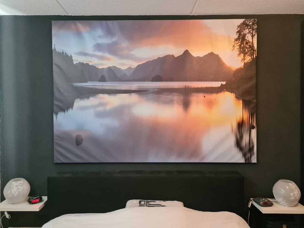 Groot schilderij IKEA (meer met bergen) 140x200cm, Huis en Inrichting, Woonaccessoires | Schilderijen, Tekeningen en Foto's, Ophalen