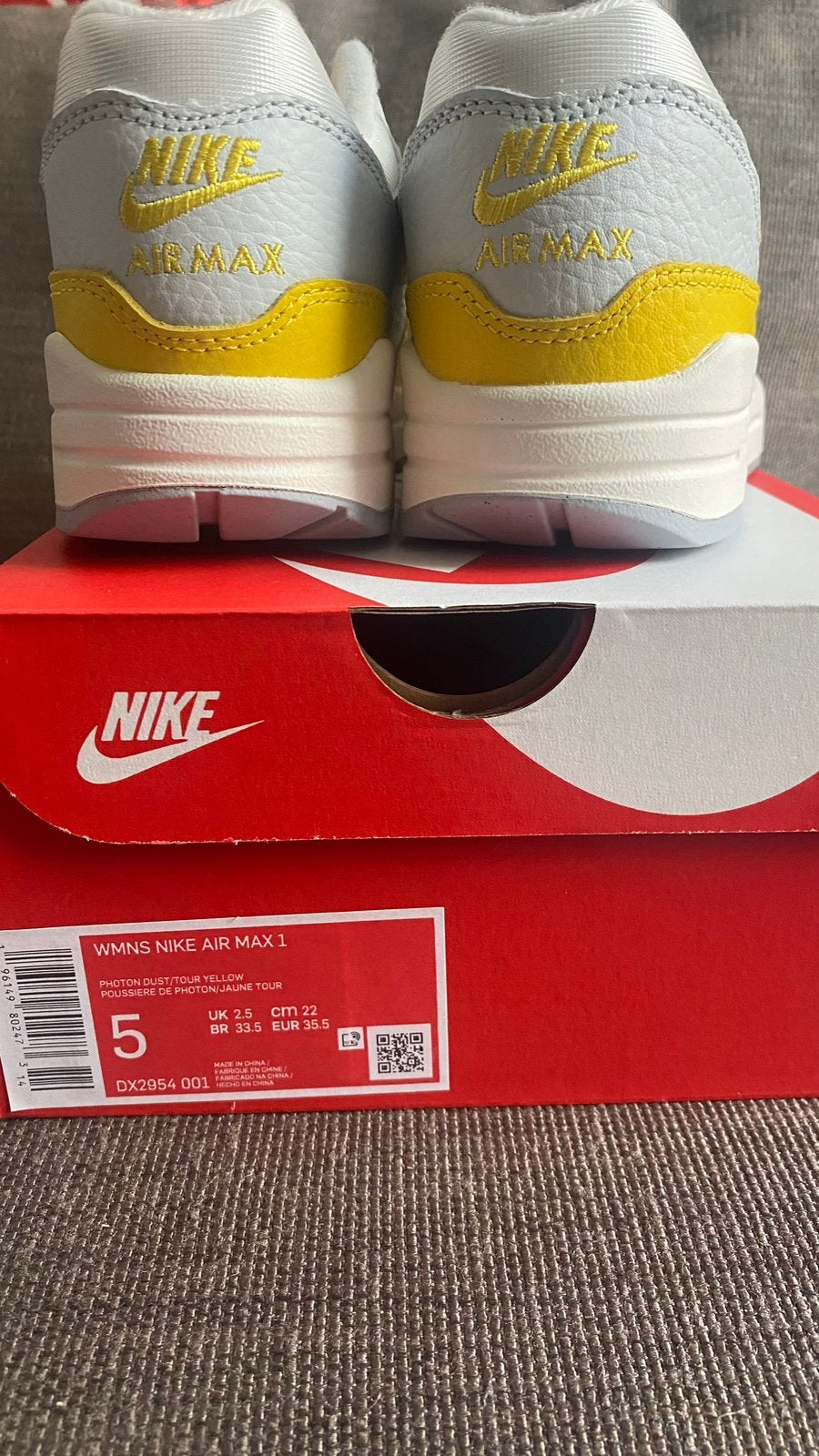 Air Max 1 Tour Yellow Maat: EU 35.5 - US 5W, Kleding | Heren, Schoenen, Verzenden, Wit, Nieuw, Sneakers of Gympen