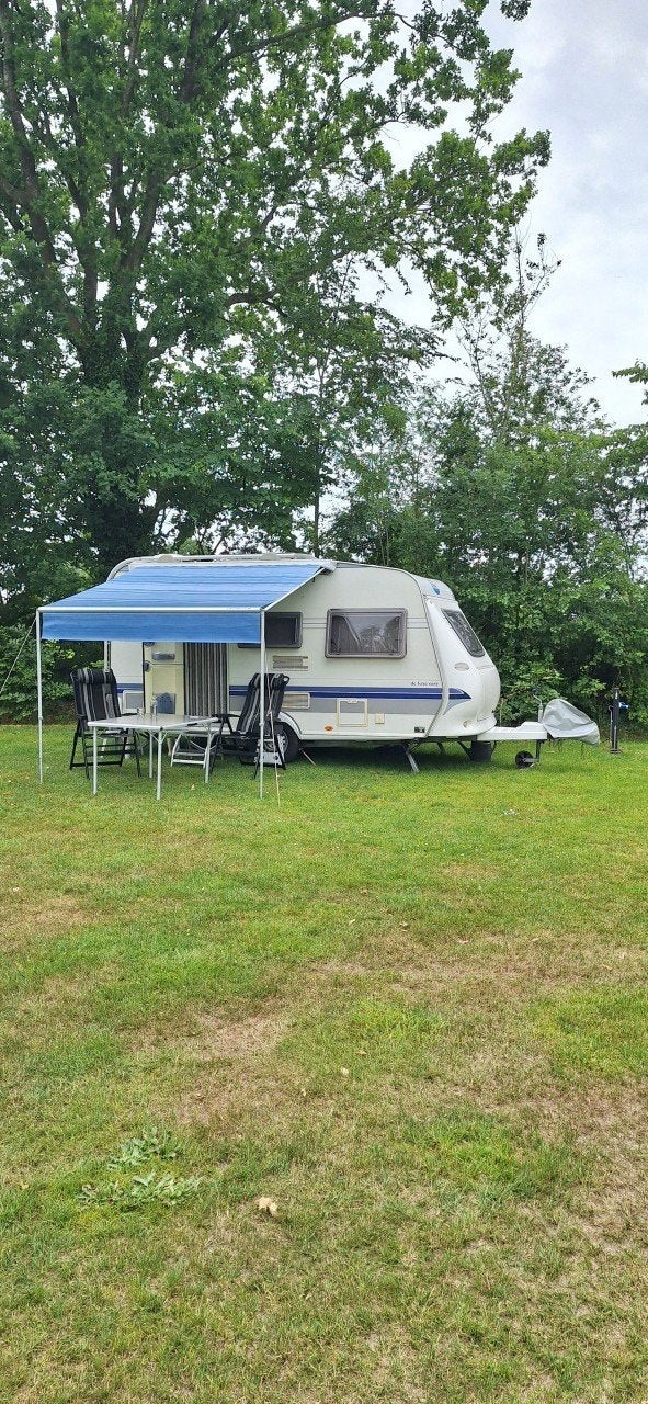 Hobby De Luxe Easy 400sb met voortent, mover en fietsenrek, Caravans en Kamperen, Hobby, Luifel, Particulier, 4 tot 5 meter