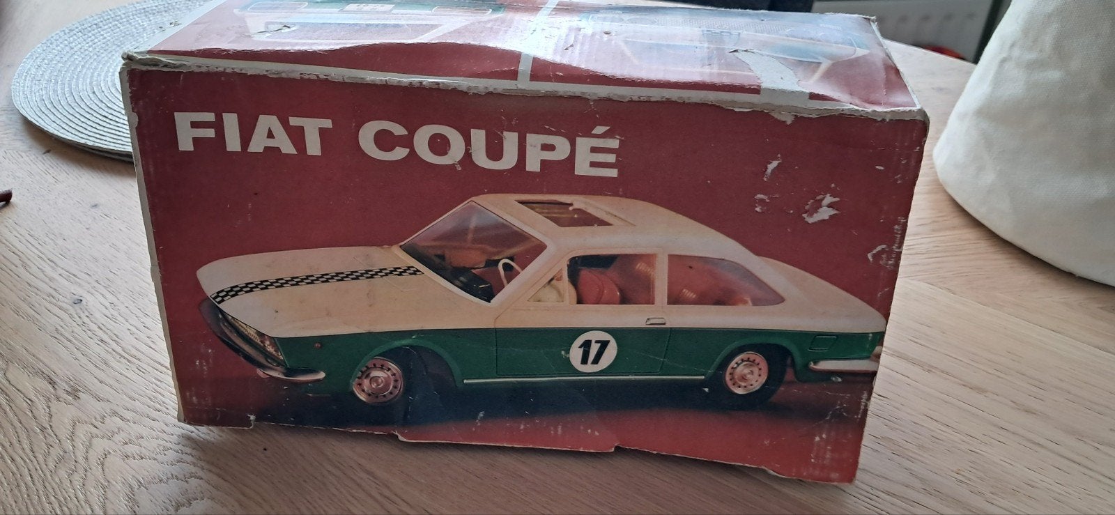 Anker Fiat 124 Coupé, Ophalen of Verzenden