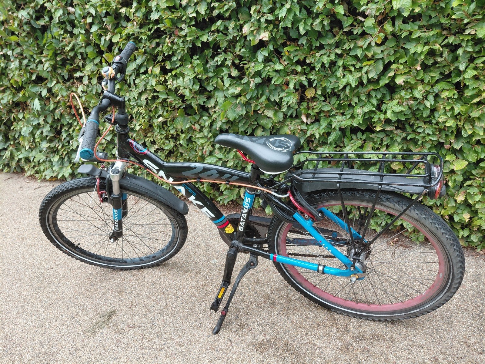 Batavus Snake 24 inch kinderfiets - Zwart/Blauw, Fietsen en Brommers, Ophalen, Gebruikt, Batavus, Terugtraprem