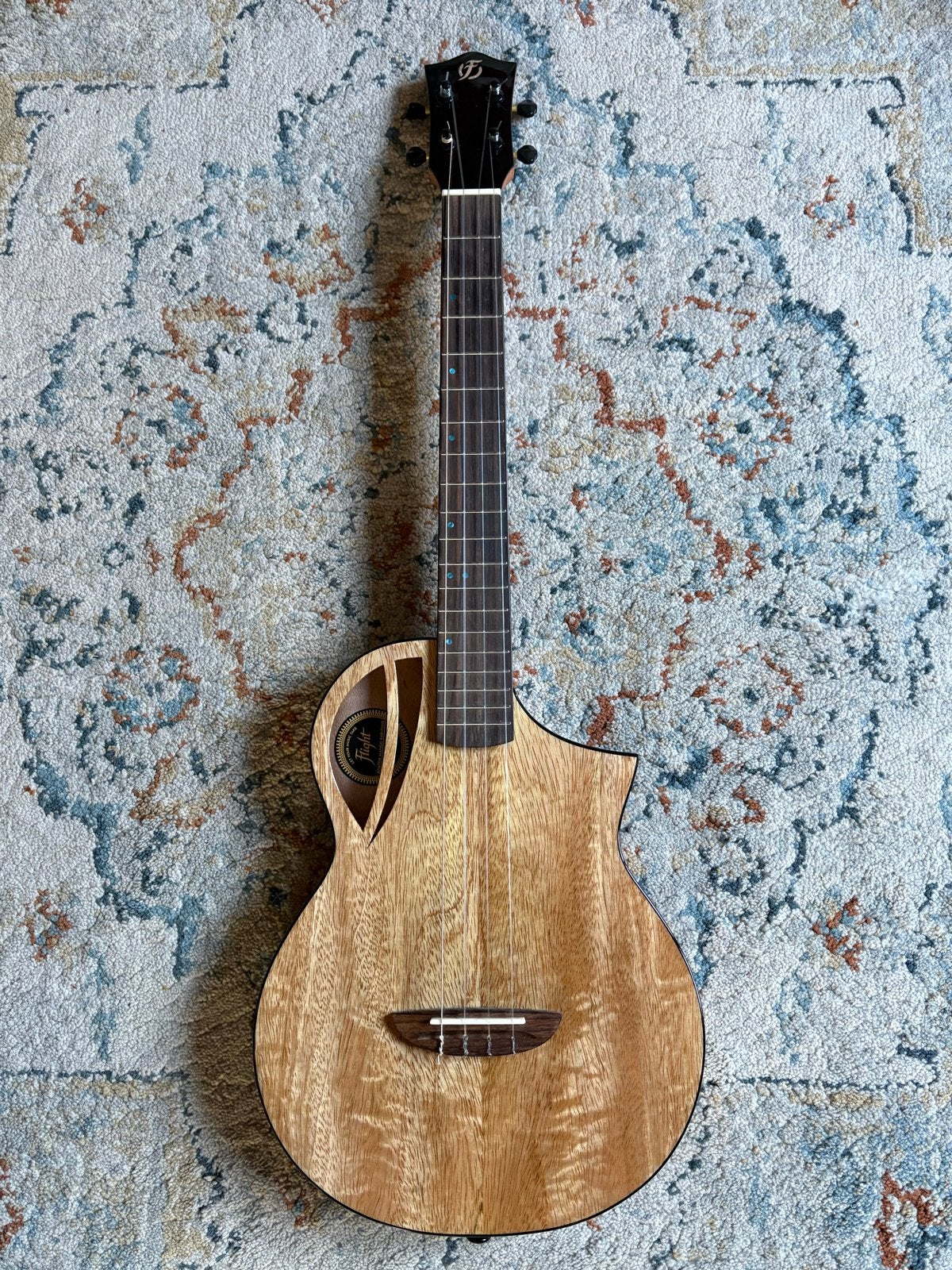 Bariton Ukelele Flight Aviator, Ophalen, Gebruikt, Ukelele
