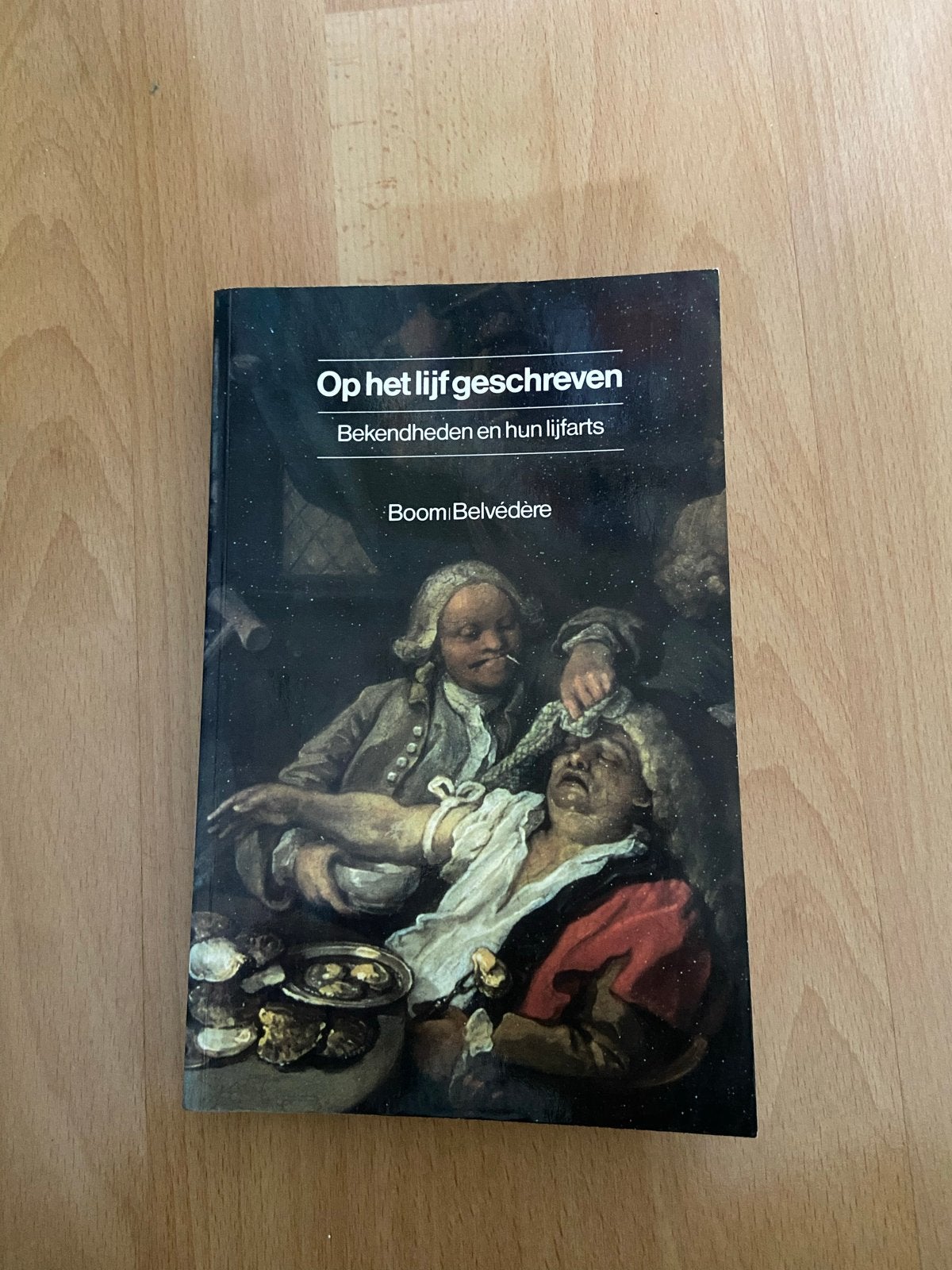Op het lijf geschreven - Bekendheden en hun lijfarts, Ophalen of Verzenden, Gelezen, Wetenschap
