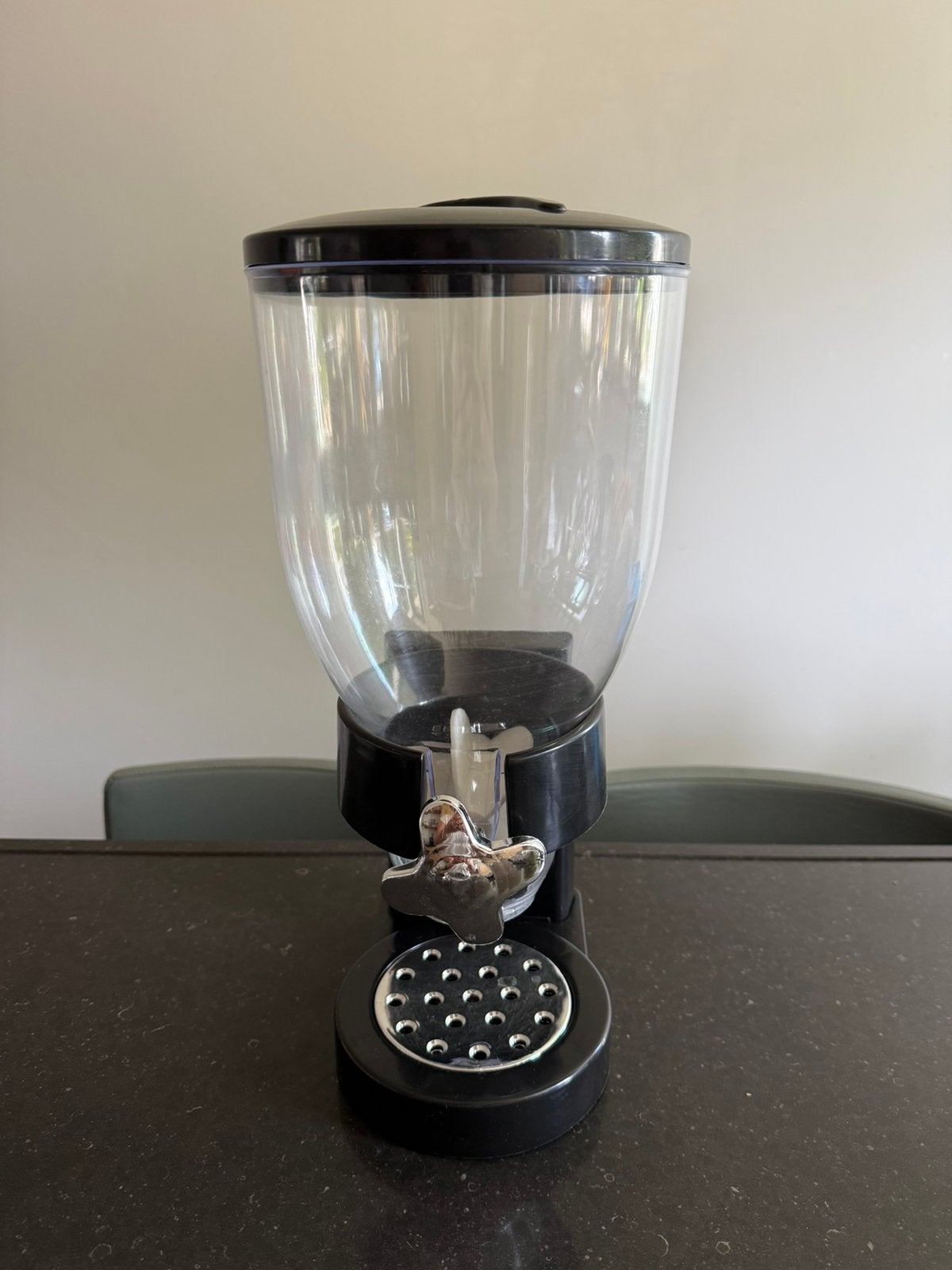 Muesli dispenser, Voorraadpot, Ophalen, Gebruikt, Zwart