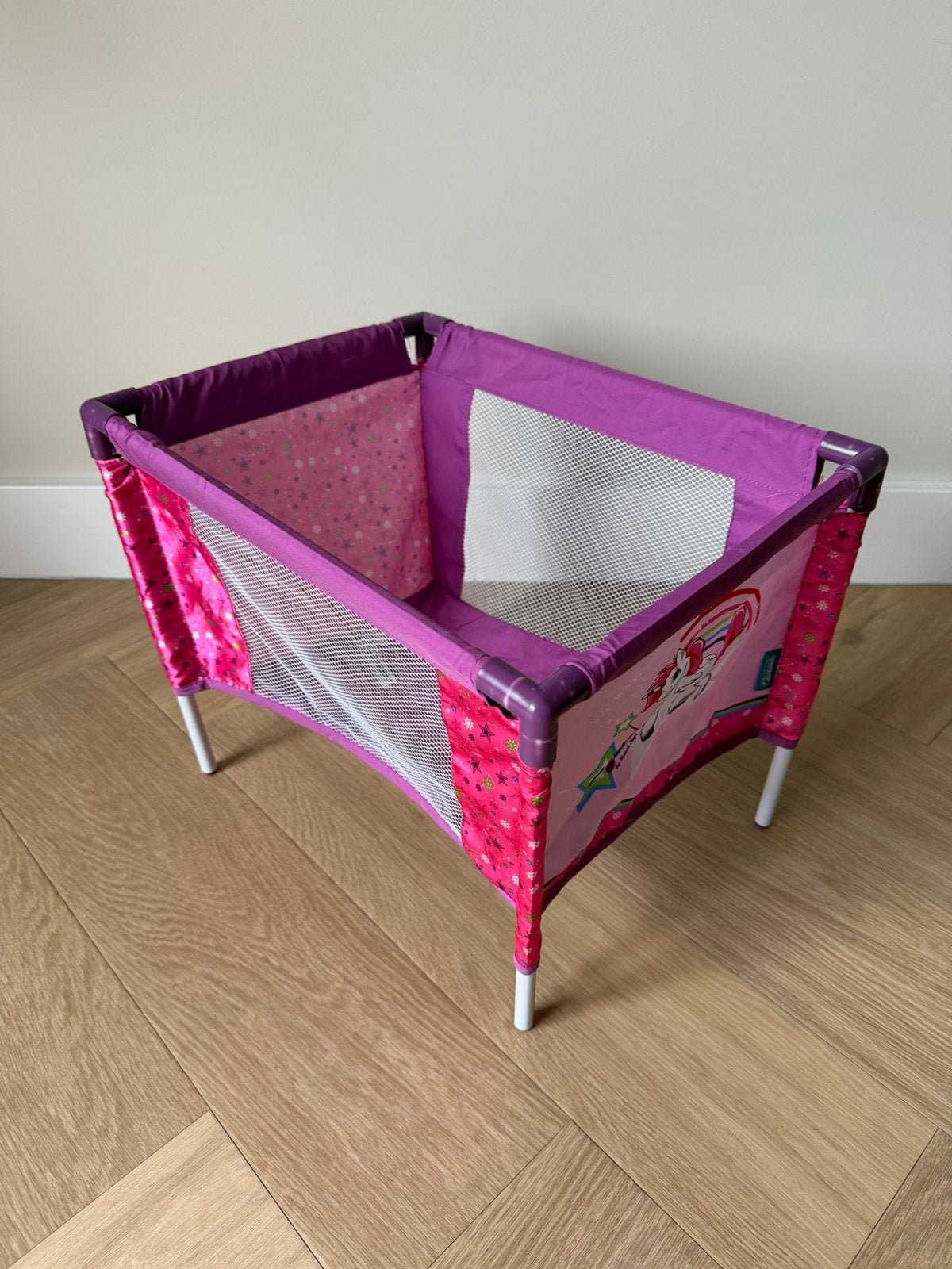 Poppen cambingbedje, met opberghoes, Ophalen of Verzenden, Gebruikt, Babypop