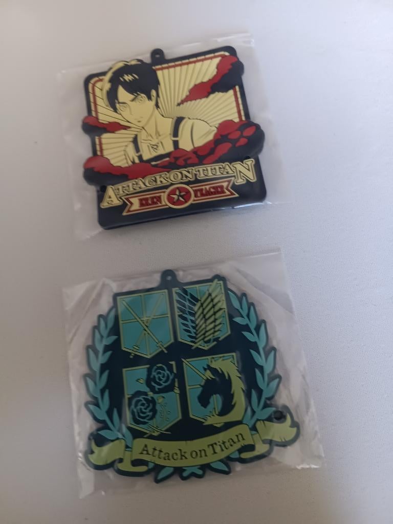 Attack on Titan diverse merchandise, Ophalen of Verzenden, Zo goed als nieuw