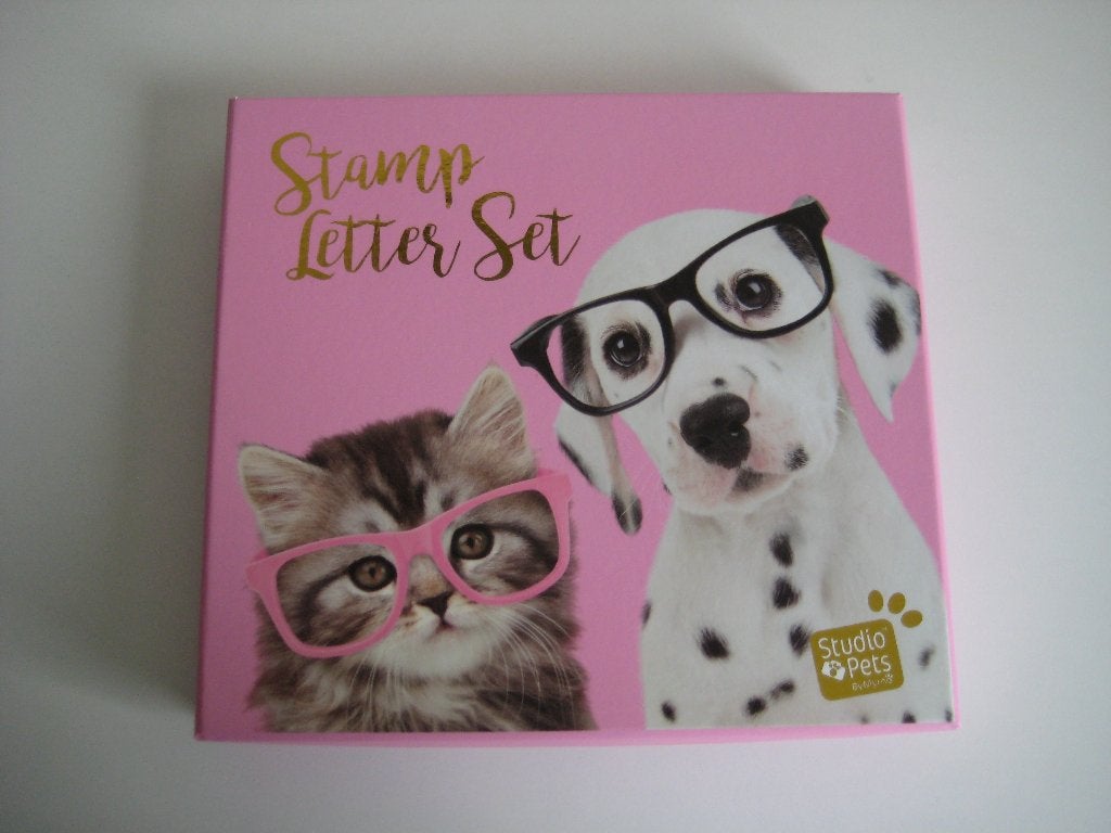 Studio Pets stempelset Paige & Spot NIEUW, Roze, Dieren, Nieuw, Papier of Karton