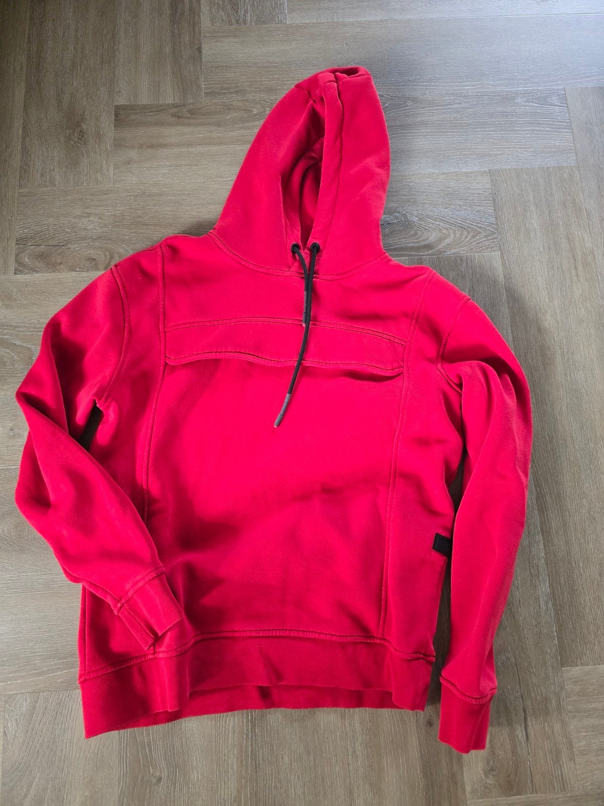 Rode hoodie Ashes to Dust (Sting) maat M, Ophalen, Zo goed als nieuw, Maat 46 (S) of kleiner, Rood