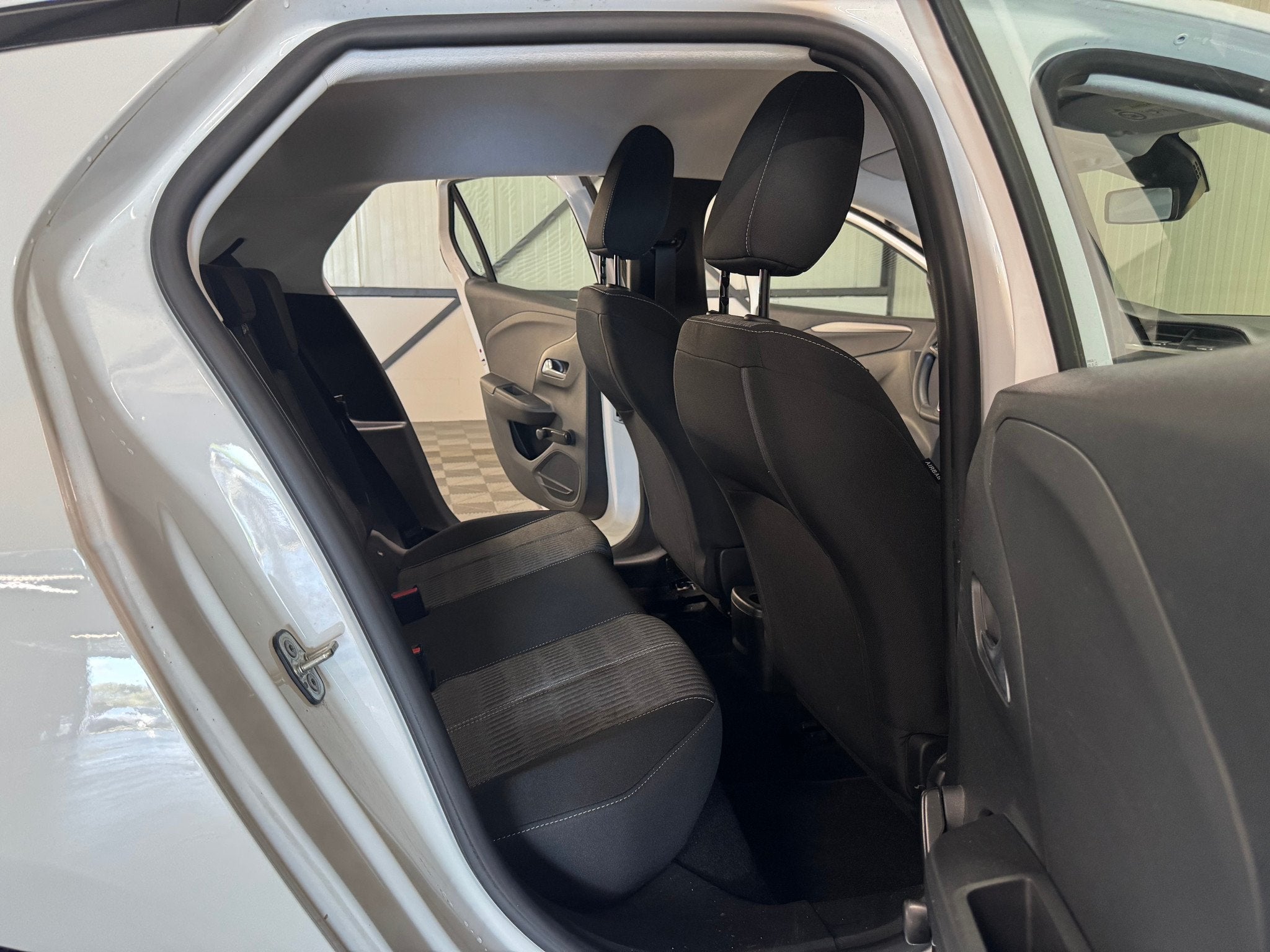 Opel Corsa 1.2 | Edition 5-Drs | Airco | Cruise | Carplay, Auto's, Euro 6, 1199 cc, Verwarmde buitenspiegels, Wit