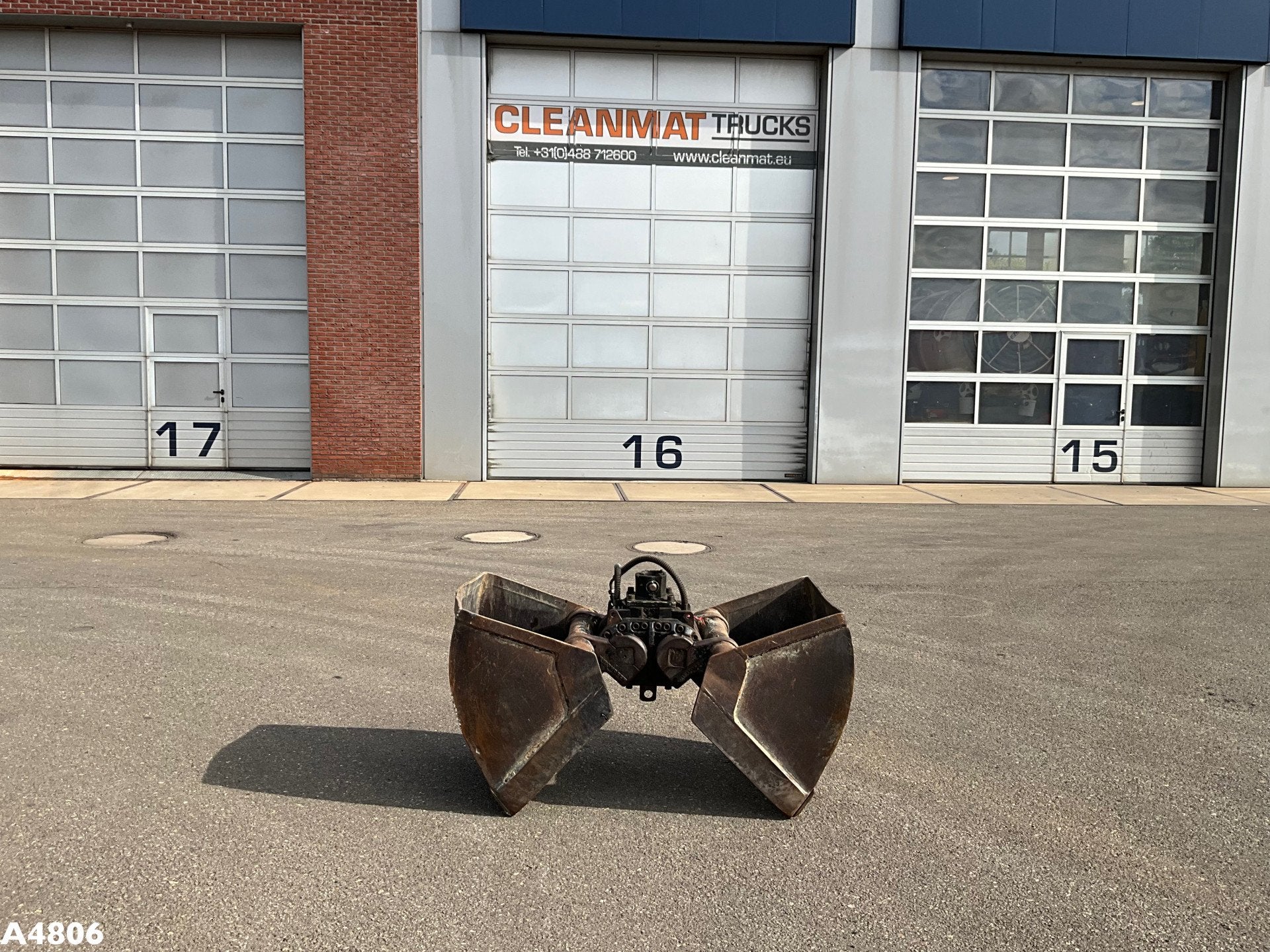 Kinshofer knijper (bj 2015), Clean Mat Trucks B.V., Sales@cleanmat.eu, Wageningsestraat 17
6673DB  ANDELST, NL