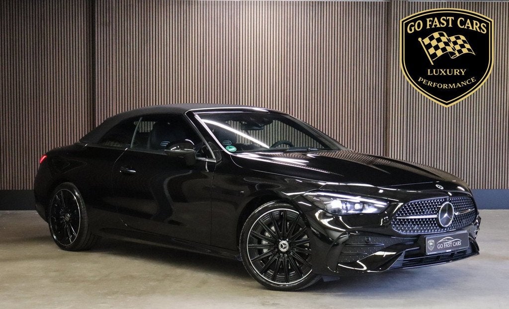 Mercedes-Benz CLE Cabriolet 300 4MATIC|AMG Line |MBUX|Burmei, Auto's, Mercedes-Benz, Automaat, Zwart, 4 stoelen, Bedrijf