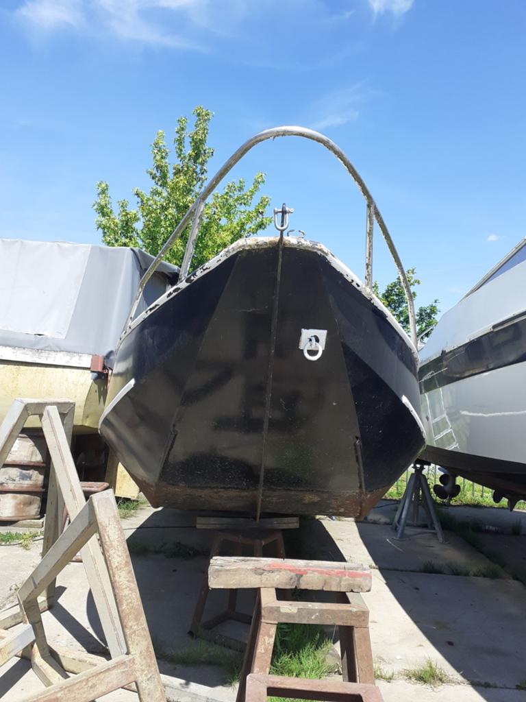 Opknapper zalmschouw met kajuit. Ideaal Project, Watersport en Boten, Overige merken, Gebruikt, Kajuitboot, Buitenboordmotor