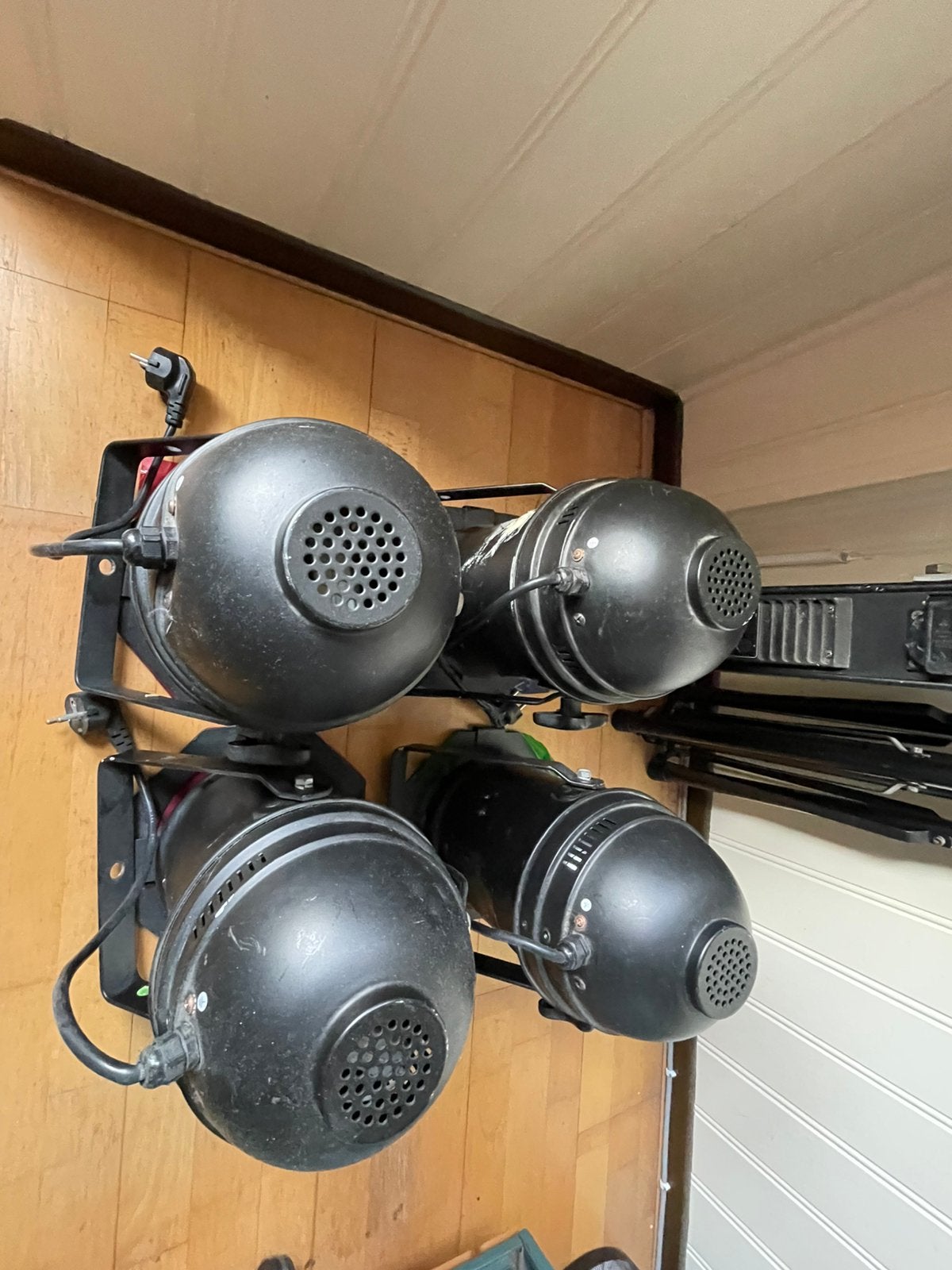 Showtec sliding showbar 4 schuko dmx, Muziek en Instrumenten, Theaterbelichting, Ophalen, Zo goed als nieuw