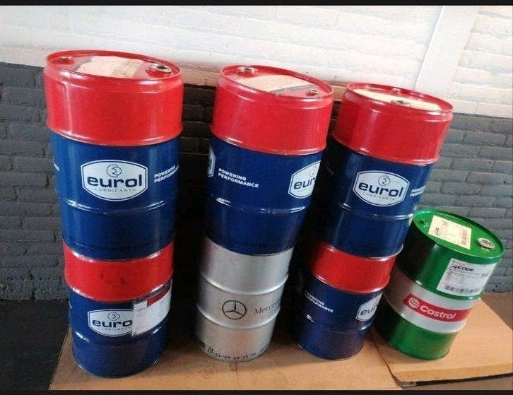 Lege olievaten 60 liter, Tuin en Terras, Ophalen