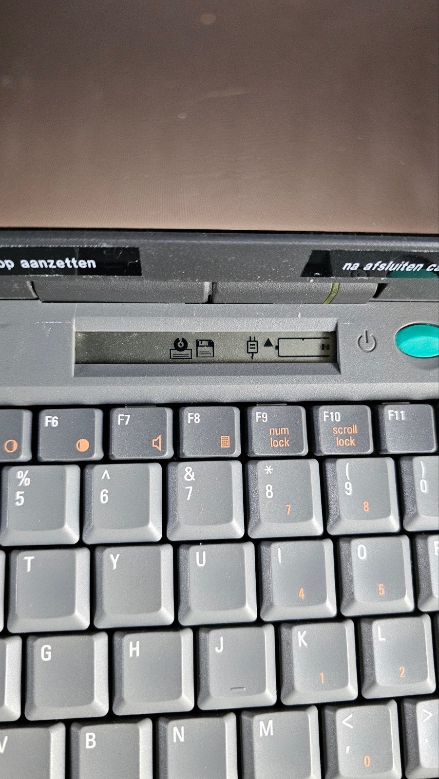 Vintage Laptop MMX, Ophalen, Gebruikt, HDD, Minder dan 4 GB