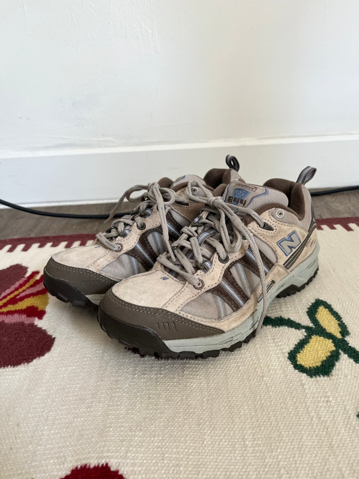 Vintage New Balance Sneakers, Beige, Ophalen of Verzenden, Sneakers of Gympen, Zo goed als nieuw