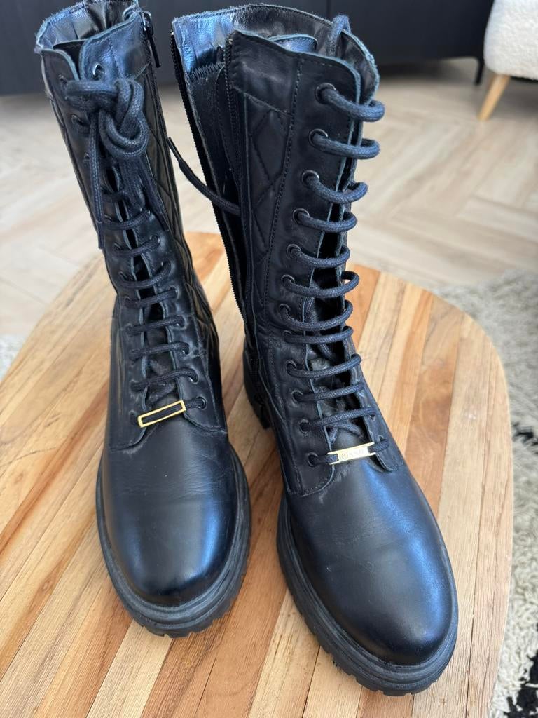 Zwarte laarsjes maat 41 nikkie, Kleding | Dames, Schoenen, Zwart, Lage of Enkellaarzen, Ophalen of Verzenden, Zo goed als nieuw