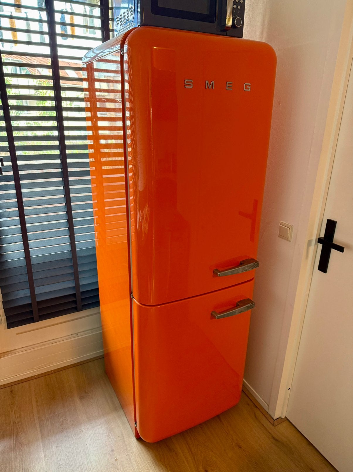 Oranje SMEG koelkast met vriezer, Ophalen, Gebruikt, 200 liter of meer, Met aparte vriezer