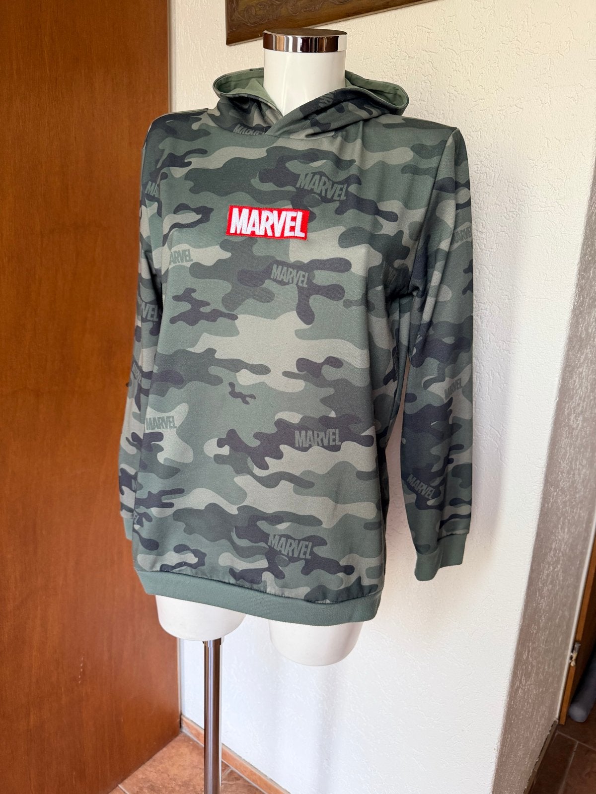 Marvel Camouflage Hoodie - Maat 14-15 jaar (166 cm), Ophalen of Verzenden