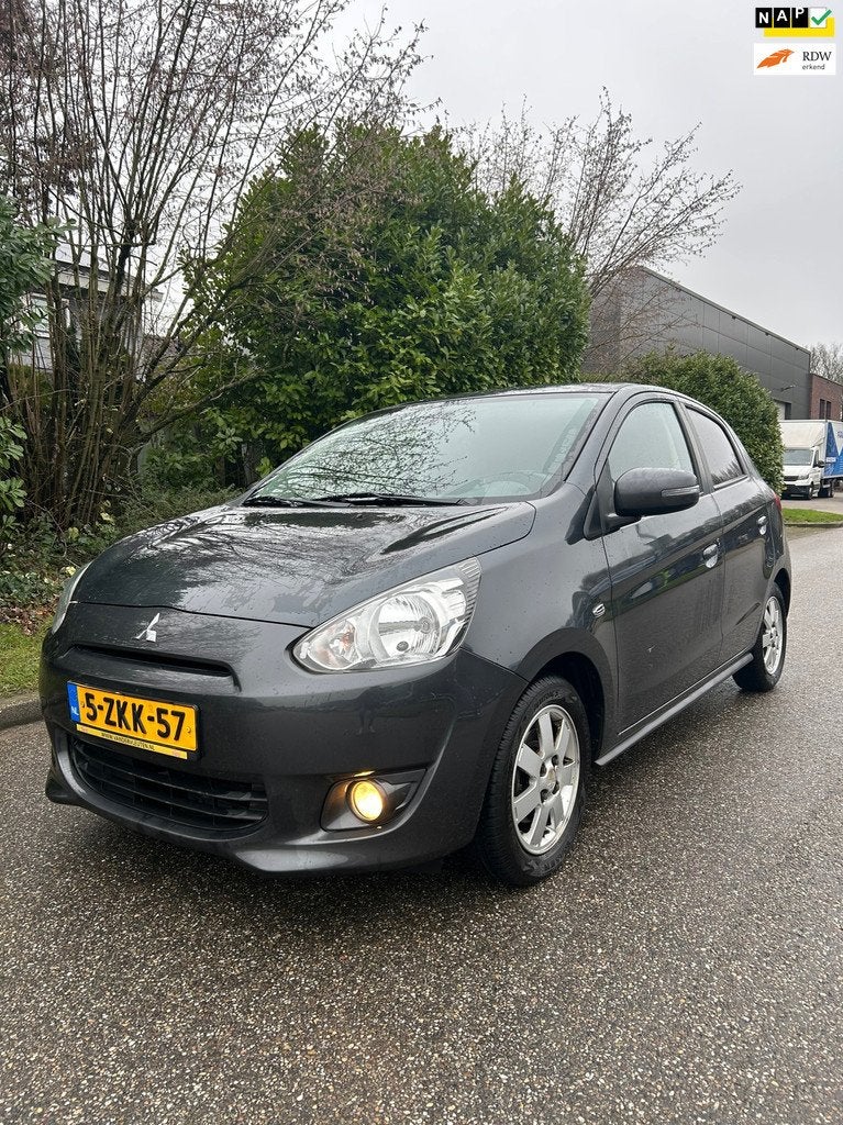 Mitsubishi Space Star 1.0 Intense NAP / 5 DRS /, Auto's, Mitsubishi, Voorwielaandrijving, Euro 5, Stof, Gebruikt
