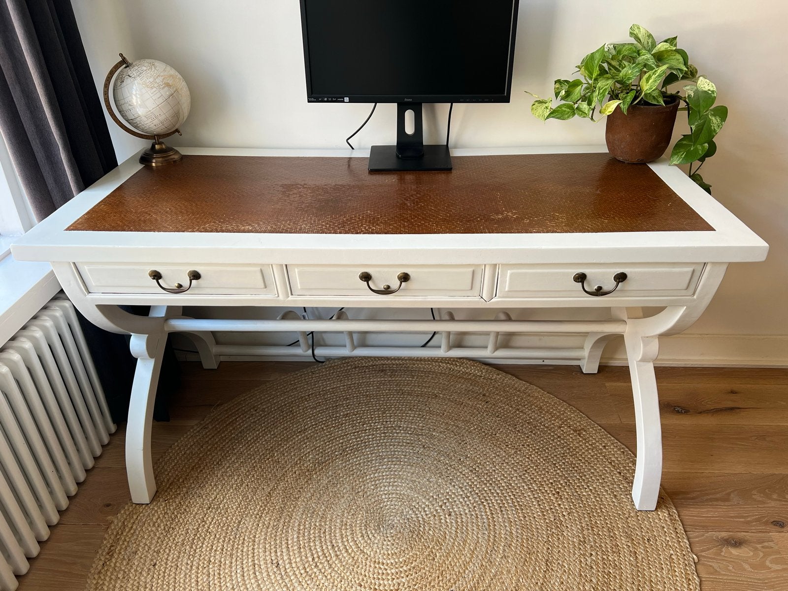 Vintage wit bureau van hout met lades, Ophalen, Vintage, Overige merken, Computerbureau