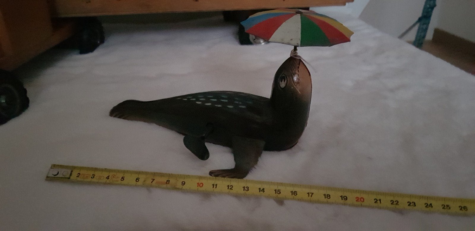 Vintage Blikken Arnold Zeehond met Paraplu, Ophalen of Verzenden