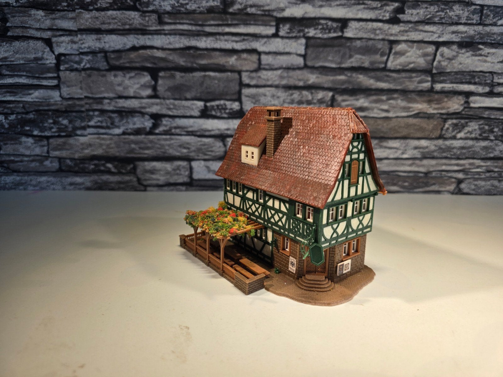 vakwerkhuis Gasthof N spoor modeltrein 1:160, Overige merken, Gebruikt, Gelijkstroom of Wisselstroom, Brug, Tunnel of Gebouw