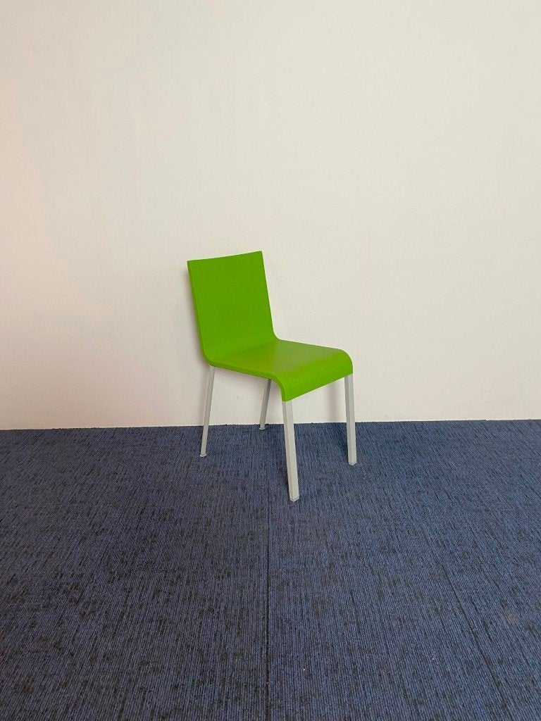 2 x Vergaderstoel Vitra .03 (niet stapelbaar) - groen, Huis en Inrichting, Stoelen, Ophalen, Kunststof, Gebruikt, Twee