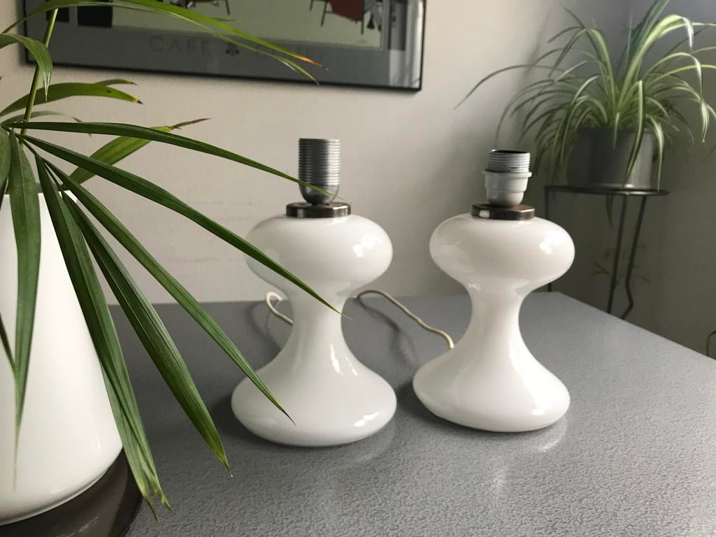 Set van 2 wit glazen design lampen, Huis en Inrichting, Lampen | Tafellampen, Ophalen of Verzenden, Gebruikt, Minder dan 50 cm