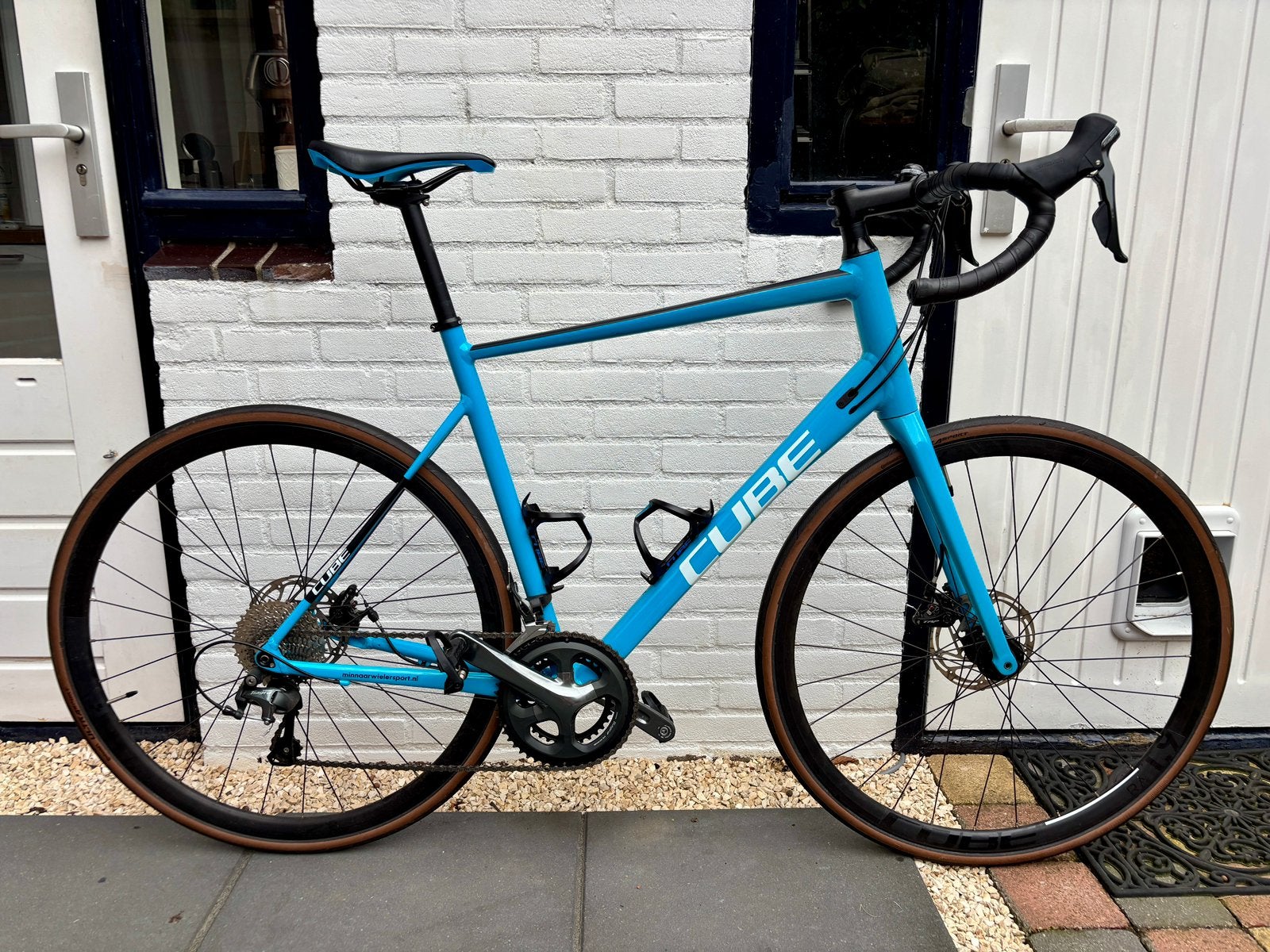 CUBE Attain race SKYBLUE/BLACK schijfremmen en pedalen, Aluminium, Zo goed als nieuw, Meer dan 20 versnellingen, Ophalen