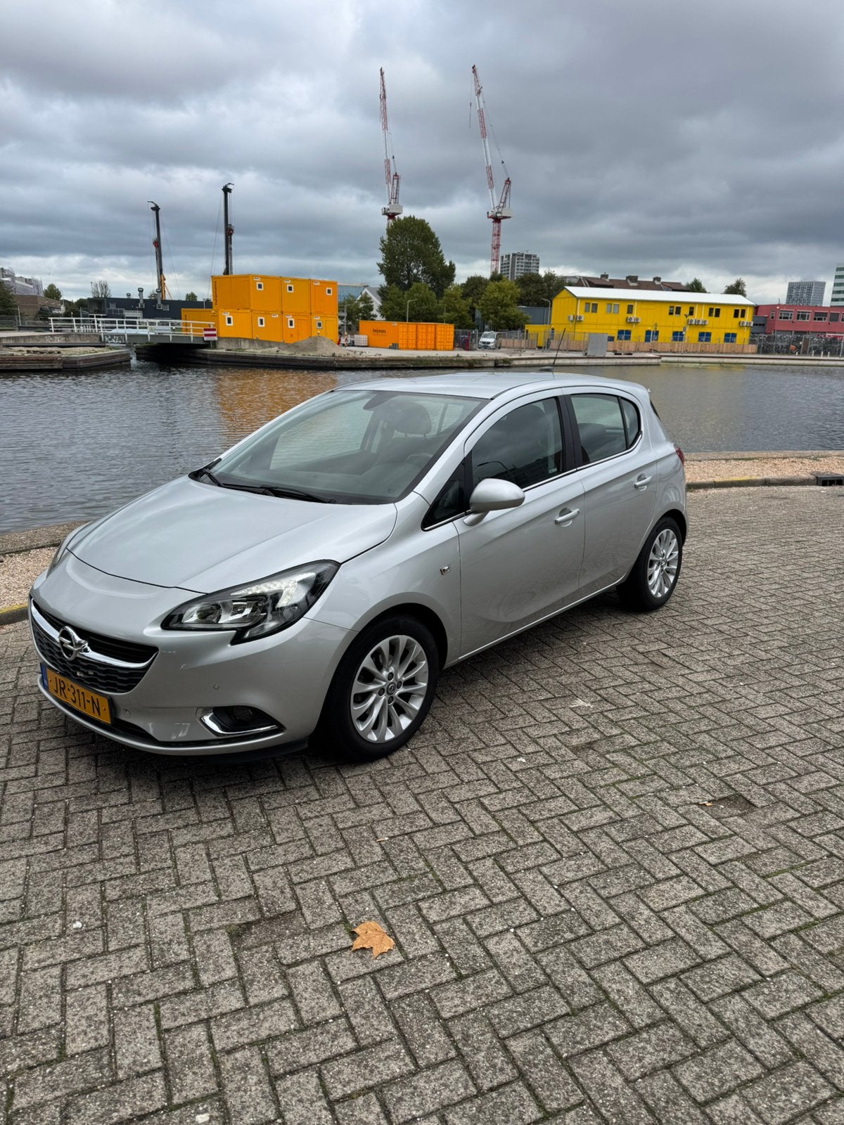 Opel Corsa 1.4 66KW/90PK 5D 2016 Grijs, Auto's, Voorwielaandrijving, 1063 kg, 1398 cc, 4 cilinders