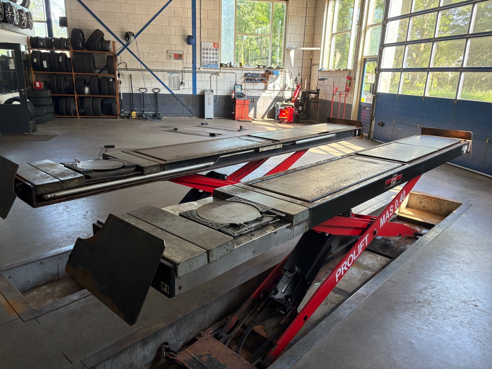 Gebruikte Uitlijn Schaarhefbrug 4000kg - Rema TipTop Prolift, Auto diversen, Autogereedschap, Ophalen, Gebruikt