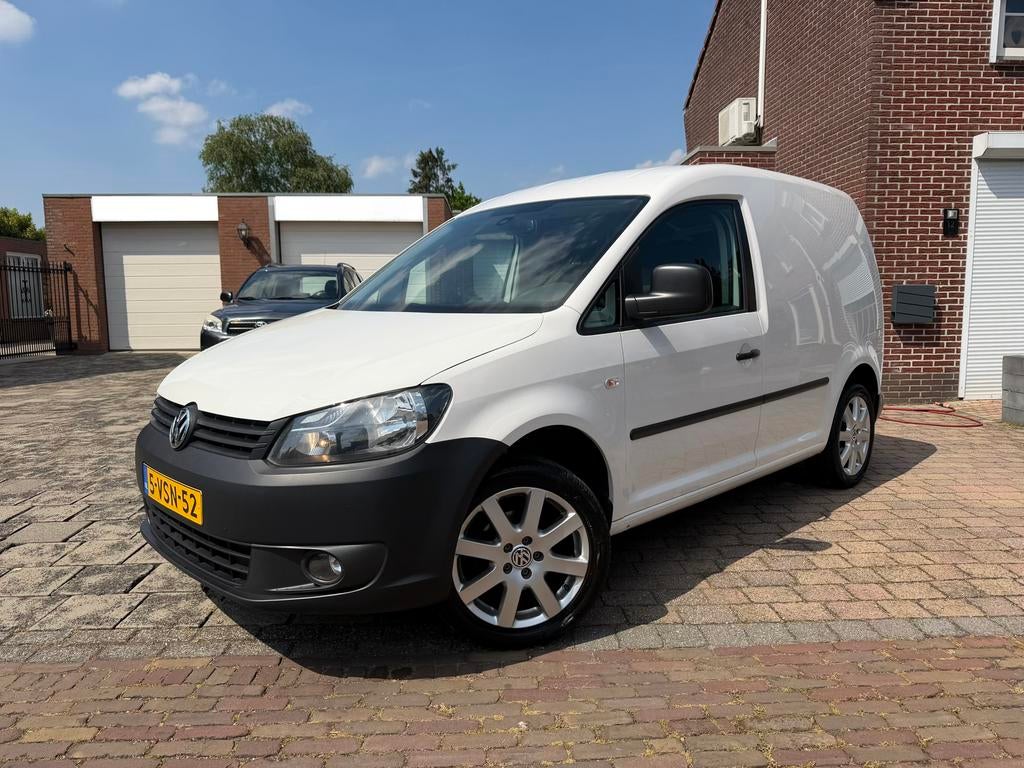 Volkswagen Caddy 1.6 TDI 55KW (75PK) 2012 APK 24-10-2026, Auto's, Bestelauto's, Voorwielaandrijving, Euro 5, Stof, 74 pk