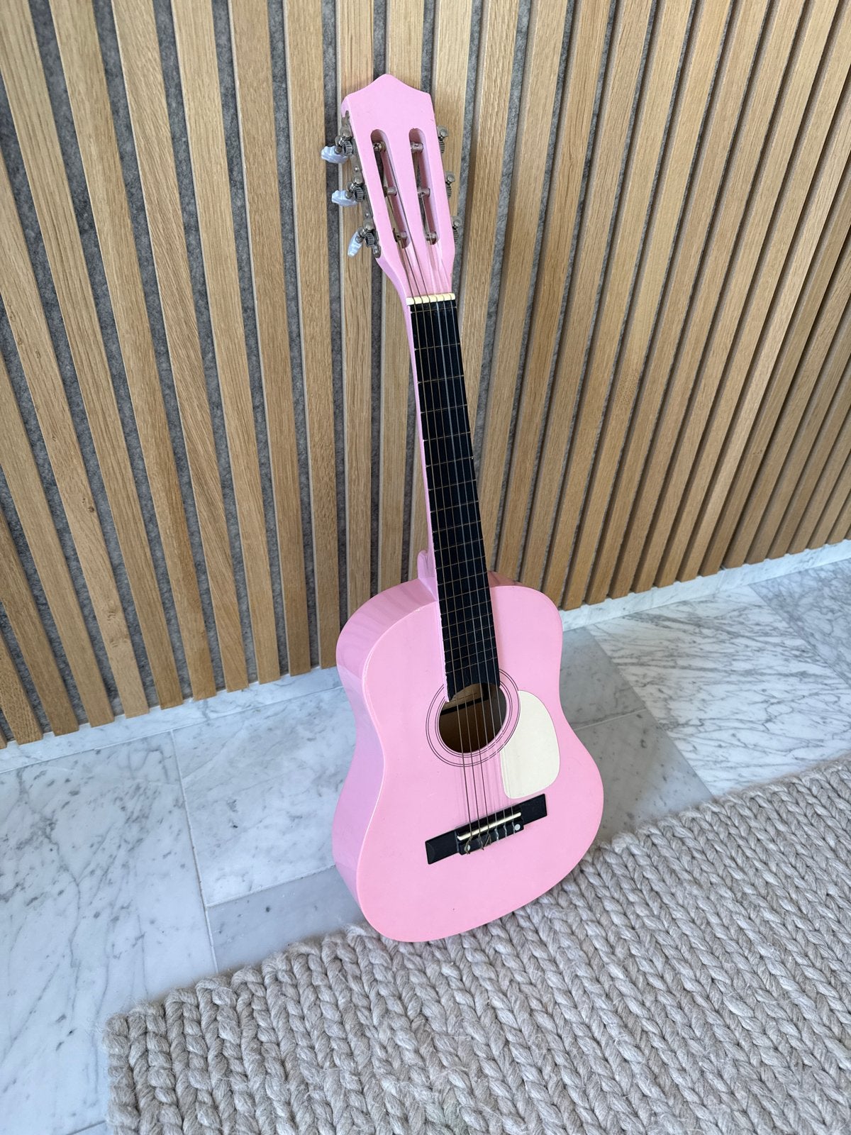 Roze kindergitaar, leuk om mee te spelen, Ophalen of Verzenden, Gebruikt