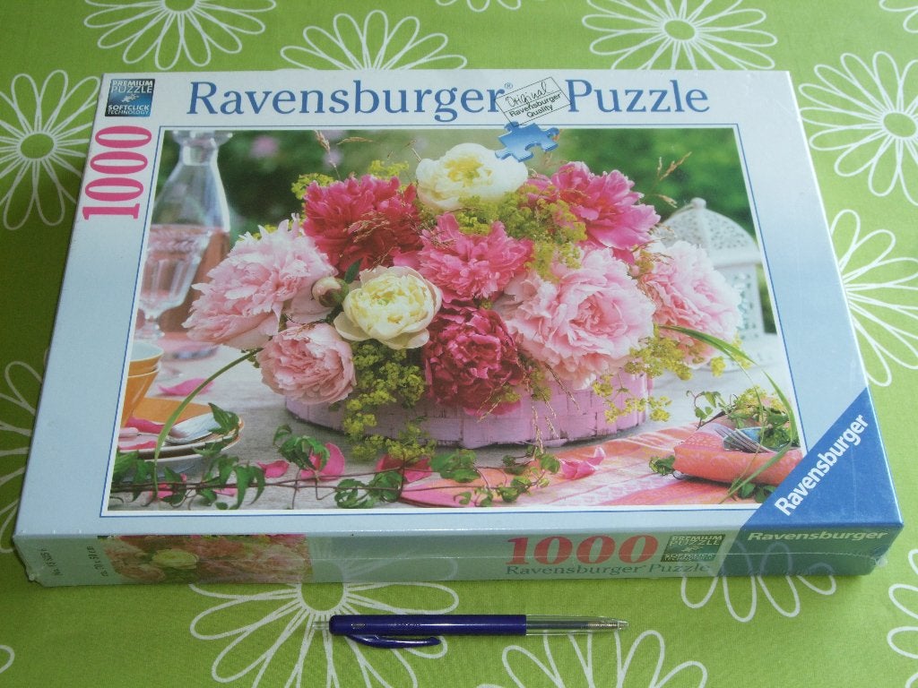 Nieuw in seal: Boeket rozen - Ravensburger - 1000 stukjes, Ophalen of Verzenden, 500 t/m 1500 stukjes, Zo goed als nieuw, Legpuzzel