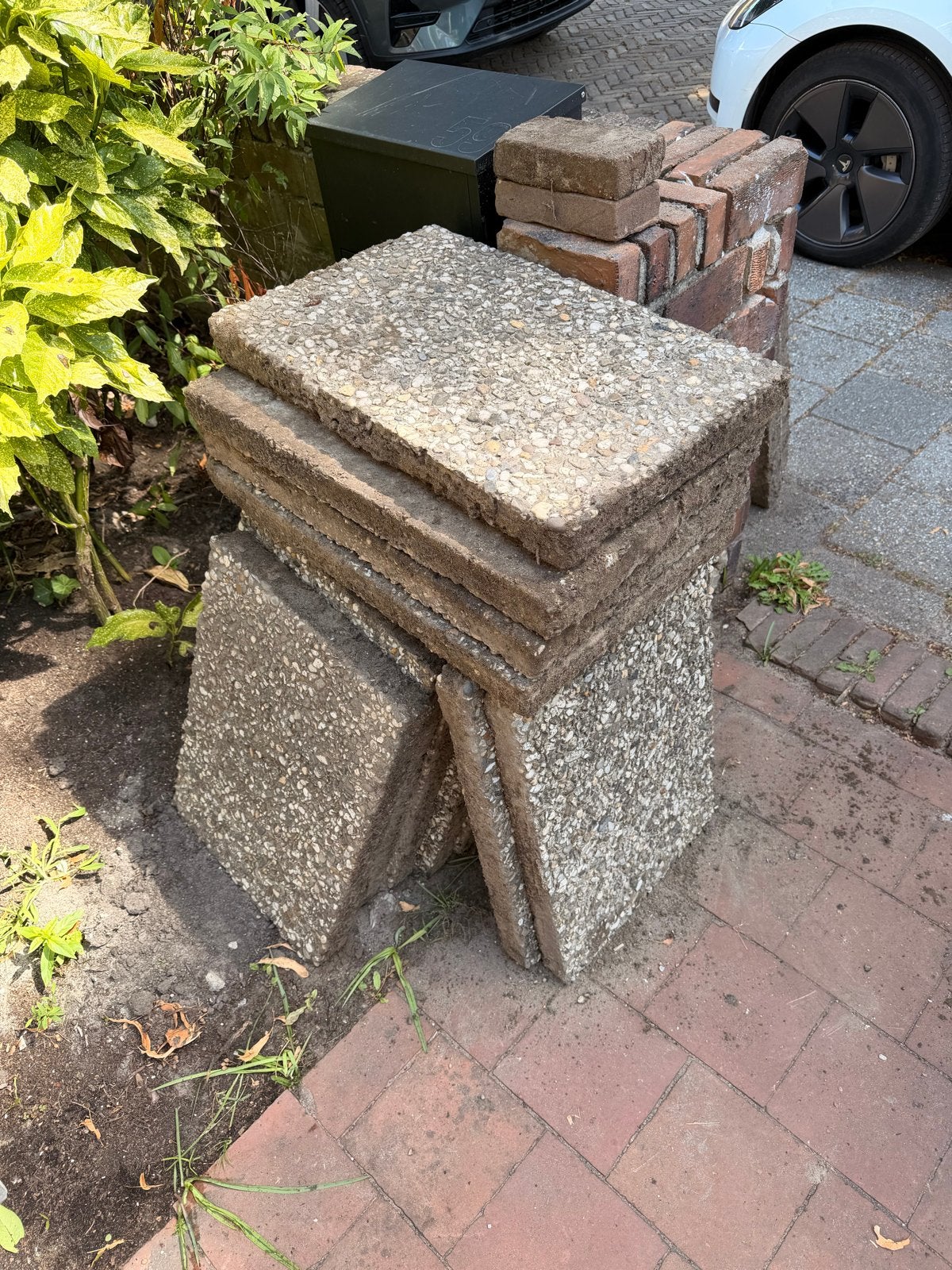 16 Grindtegels 60x40 cm - Gratis af te halen in Alkmaar, Tuin en Terras, Tegels en Klinkers, Ophalen, Gebruikt, 5 tot 10 m², Grind