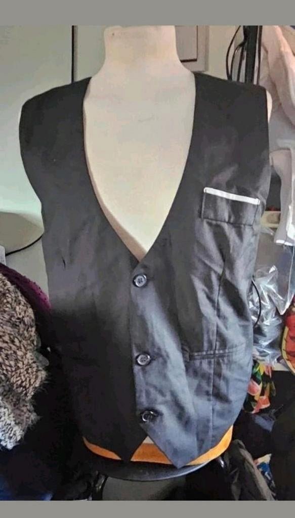 Nieuw zwart gilet, Ophalen of Verzenden, Nieuw, Maat 38/40 (M), Zwart