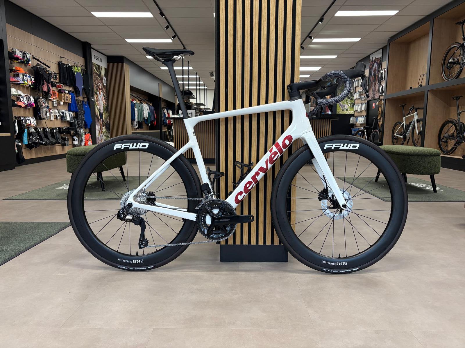 Cervélo Caledonia-5 mt 56, 28 inch, ...., Carbon, ......