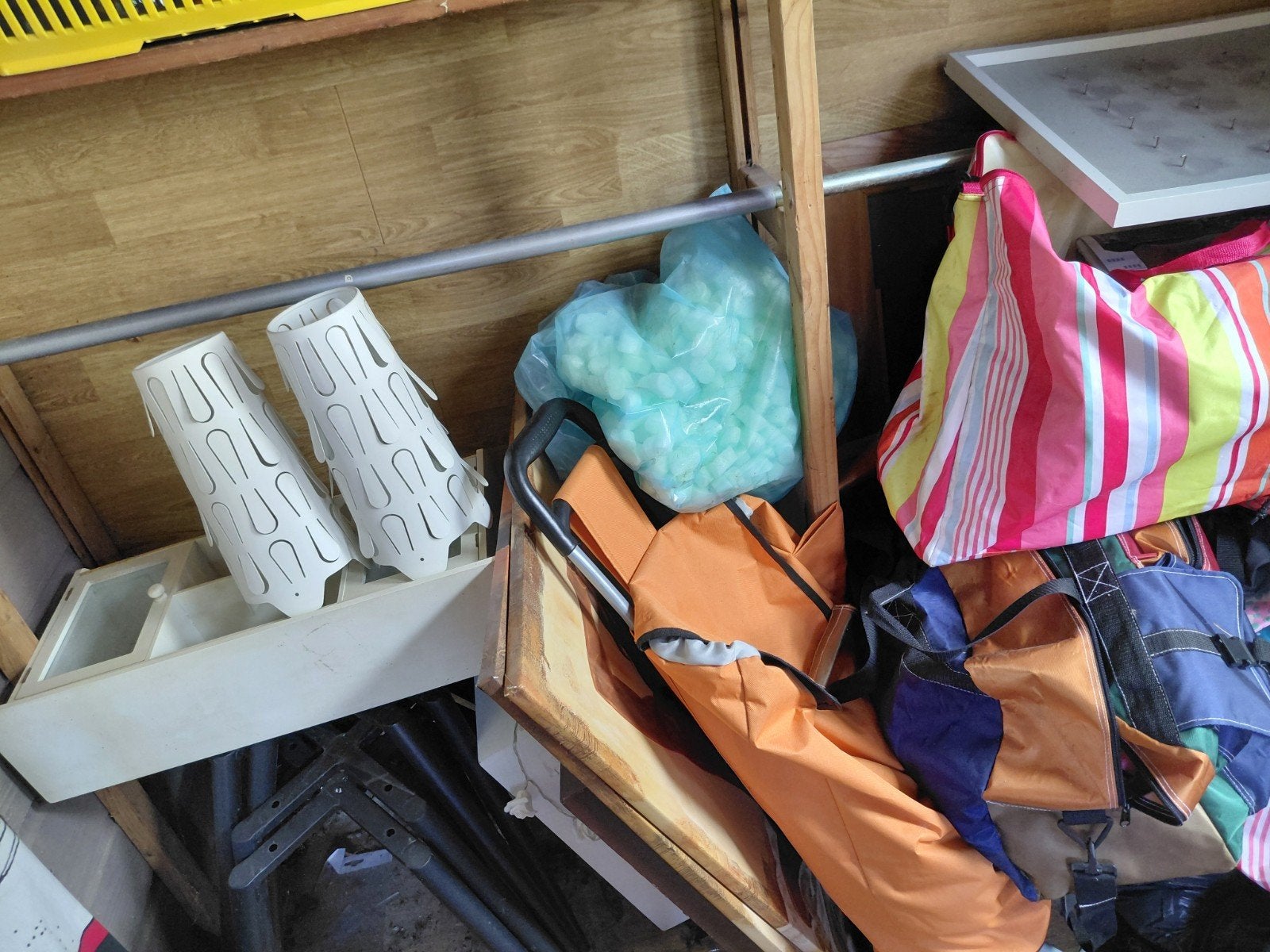Rommelmarkt spullen, Ophalen