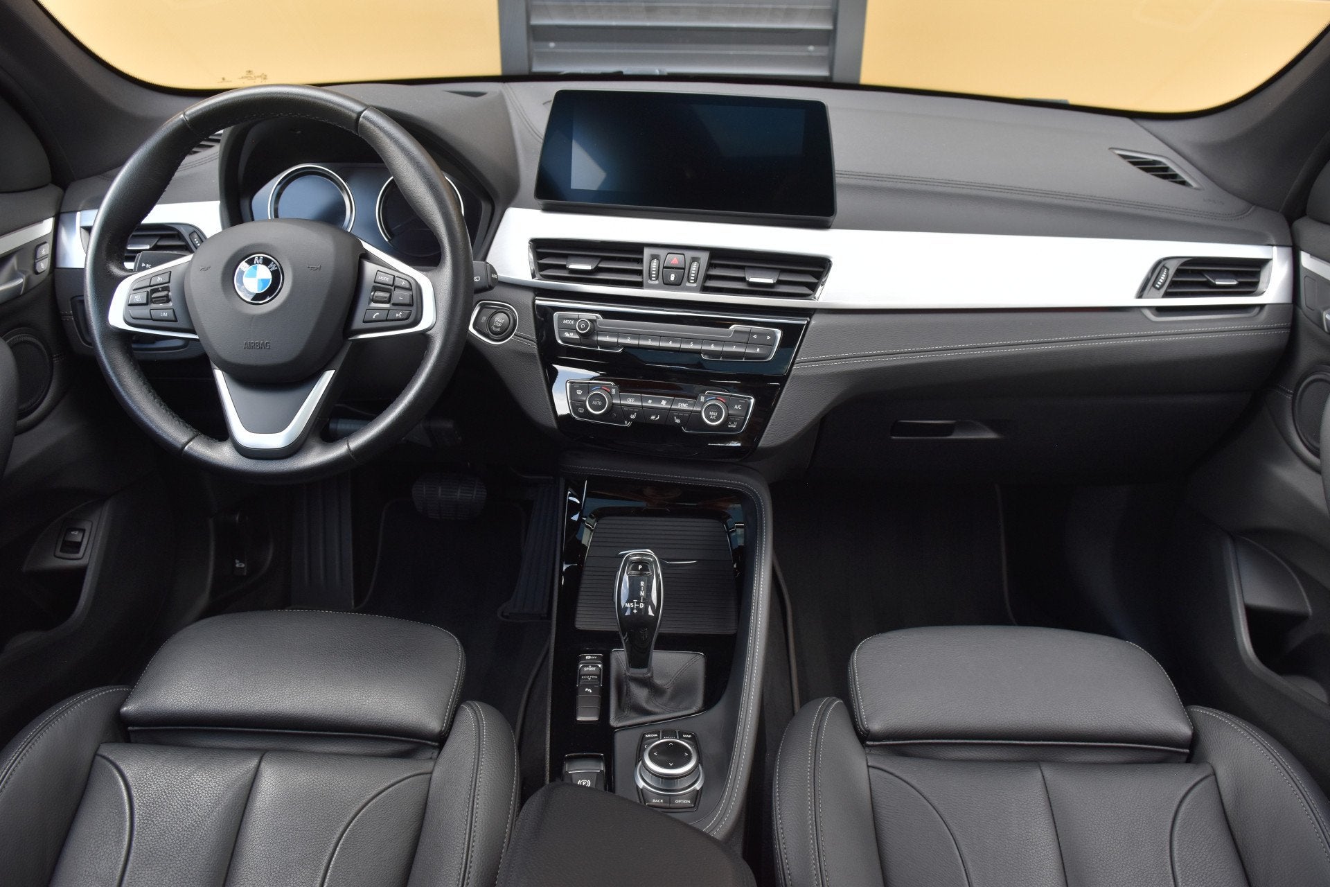 BMW X1 sDrive20i VDL Nedcar Edition * Achteruitrijcamera * p, Met garantie (alle), Bedrijf, SUV of Terreinwagen, 1460 kg