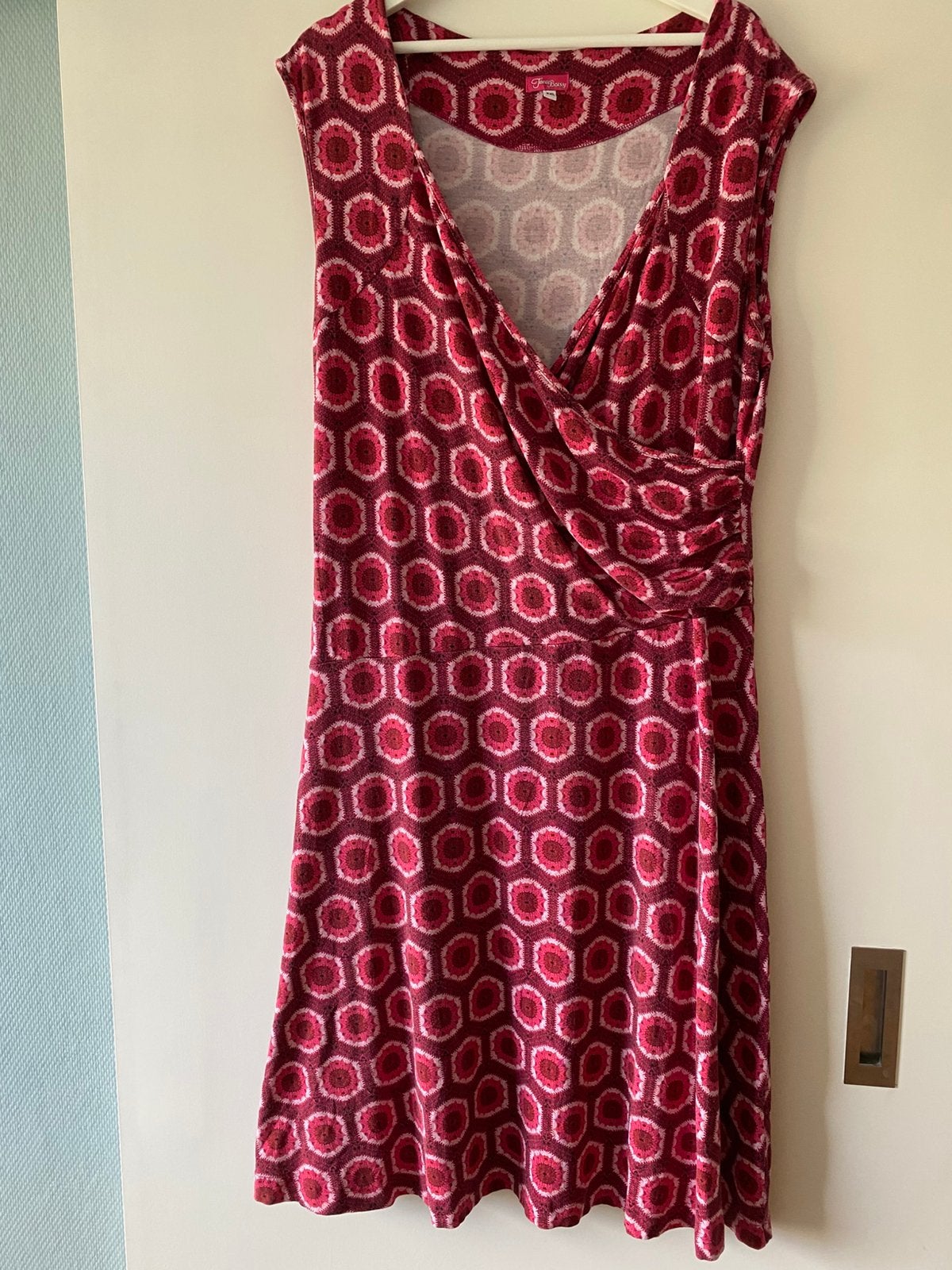 Tante Betsy retro print overslag jurk XXL, Kleding | Dames, Maat 46/48 (XL) of groter, Ophalen of Verzenden, Gedragen, Rood