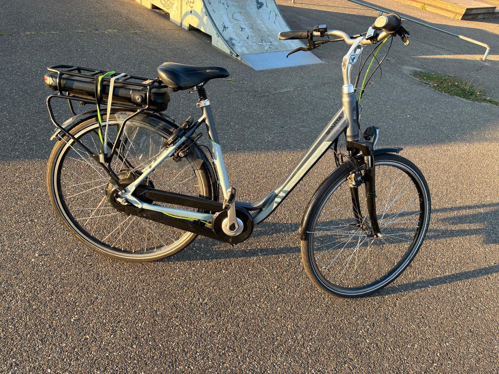 Goed onderhouden Sparta e-bike, 500Wh accu, 4400km, Ophalen, Sparta, Gebruikt, 51 tot 55 cm