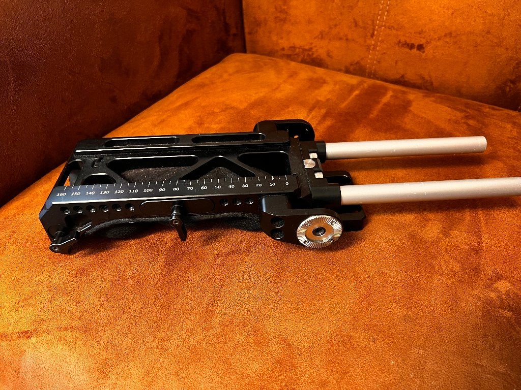 Een shoulder rig, Ophalen of Verzenden, Refurbished