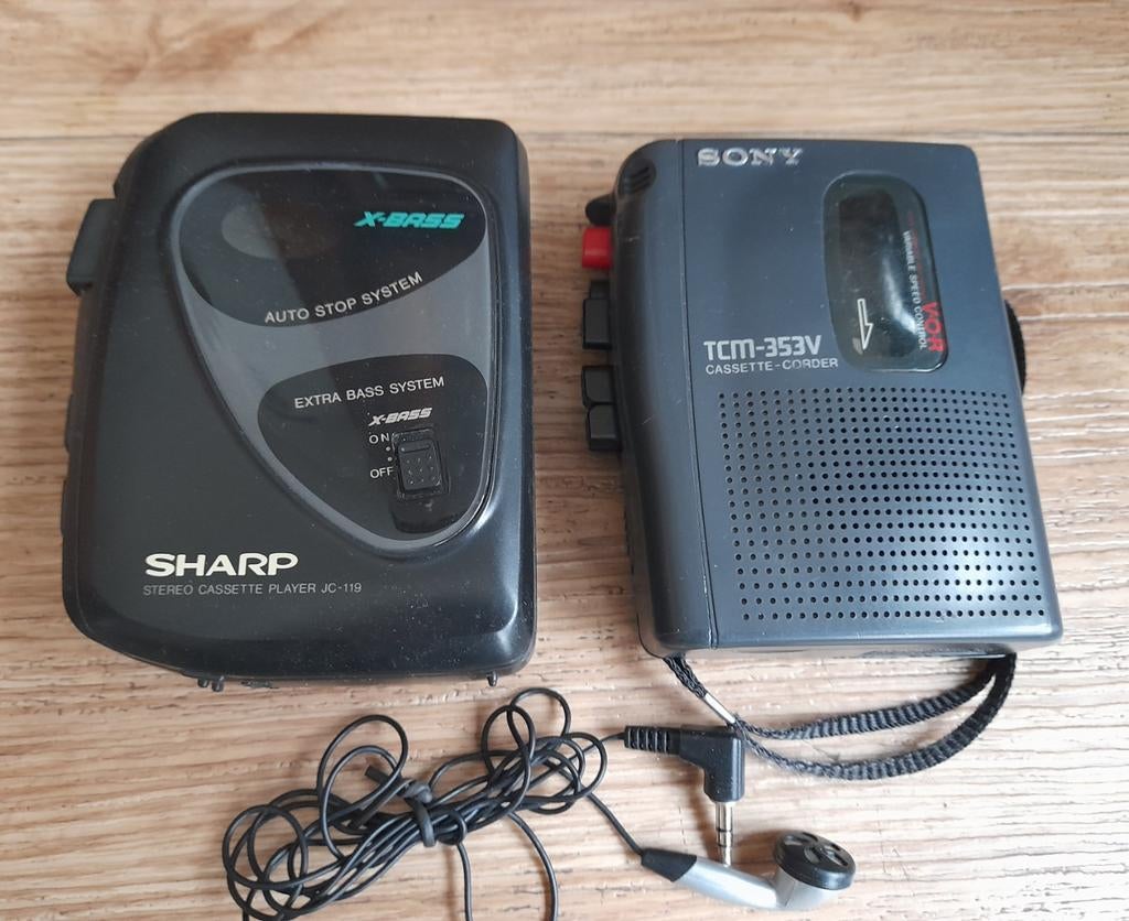 Sony en Sharp walkman cassette player, Ophalen, Walkman