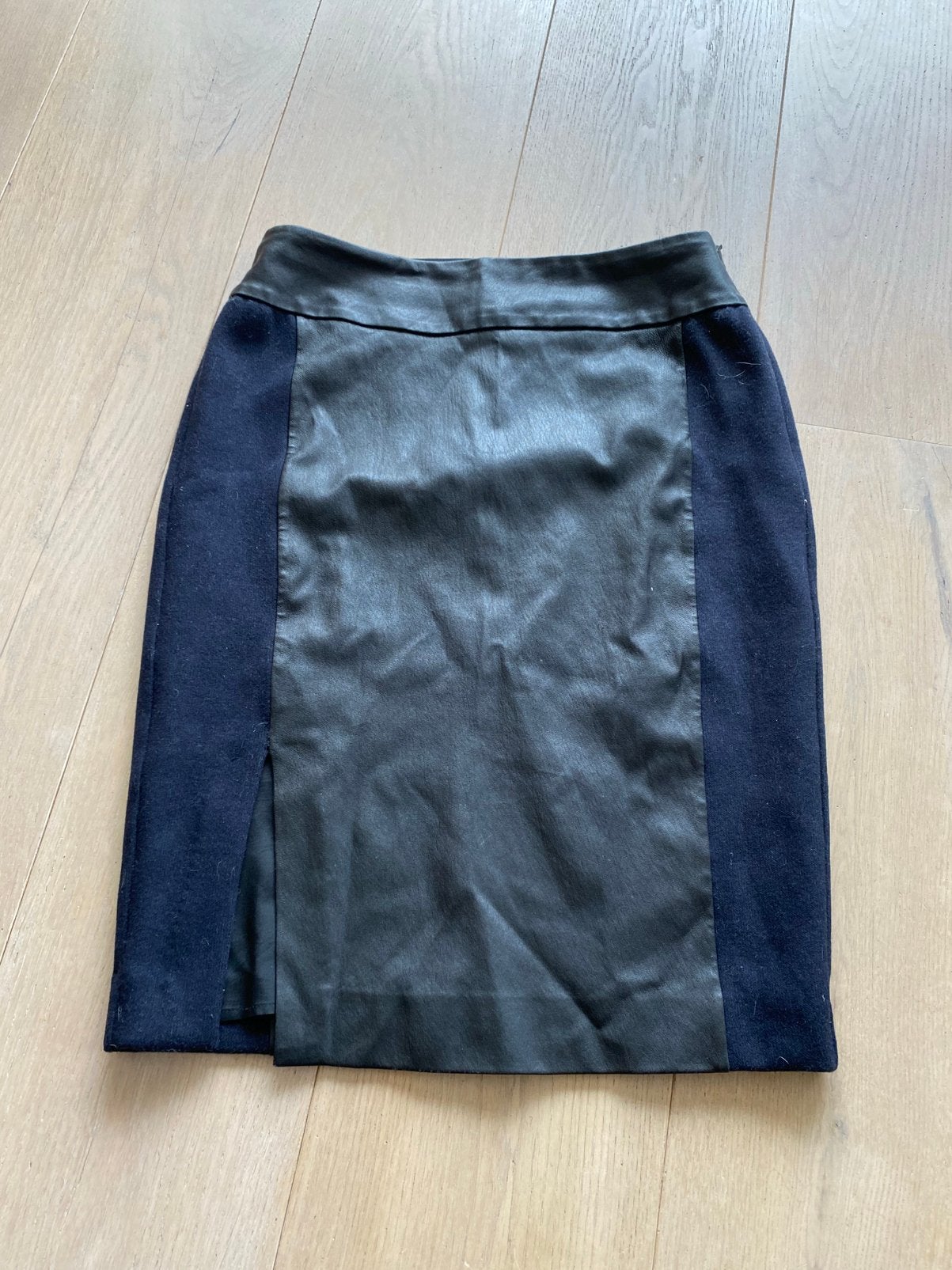 Closed rokblauw leer wol  blauw M L, Kleding | Dames, Maat 38/40 (M), Blauw, Ophalen of Verzenden, Zo goed als nieuw