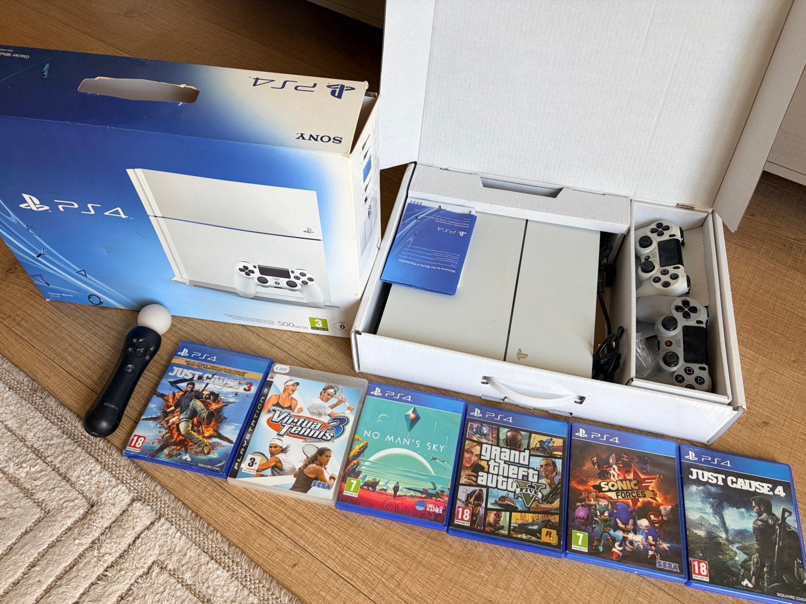 PlayStation 4 Glacier White 500GB+3 Controllers+6 Games+Doos, Ophalen of Verzenden, Zo goed als nieuw, Original, Met 3 controllers of meer
